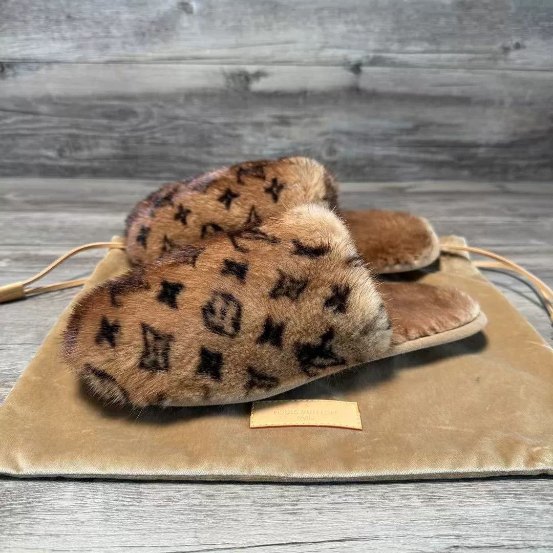 Louis Vuitton Louis Vuitton Brown Sandals 36 Women Size US 6 / IT 36 - 1 Thumbnail