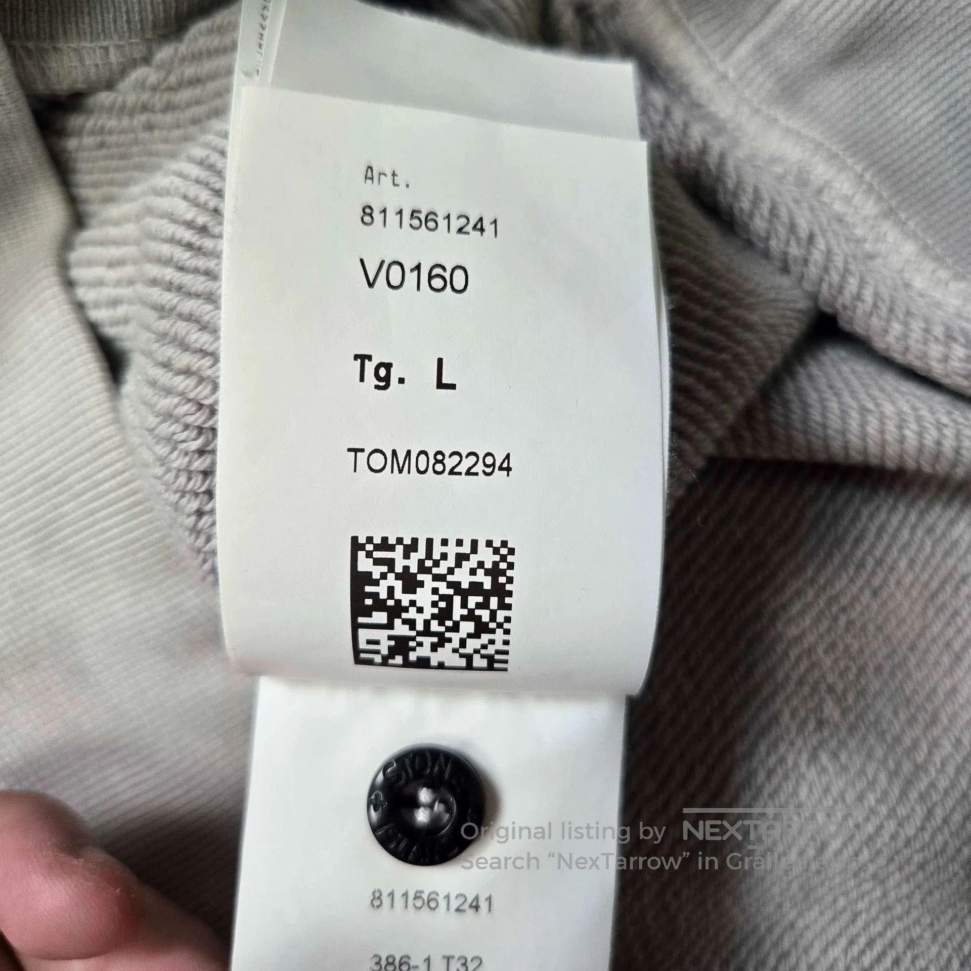 Stone Island stone island light gray basic sweatshirt size L. Size US L / EU 52-54 / 3 - 5 Thumbnail