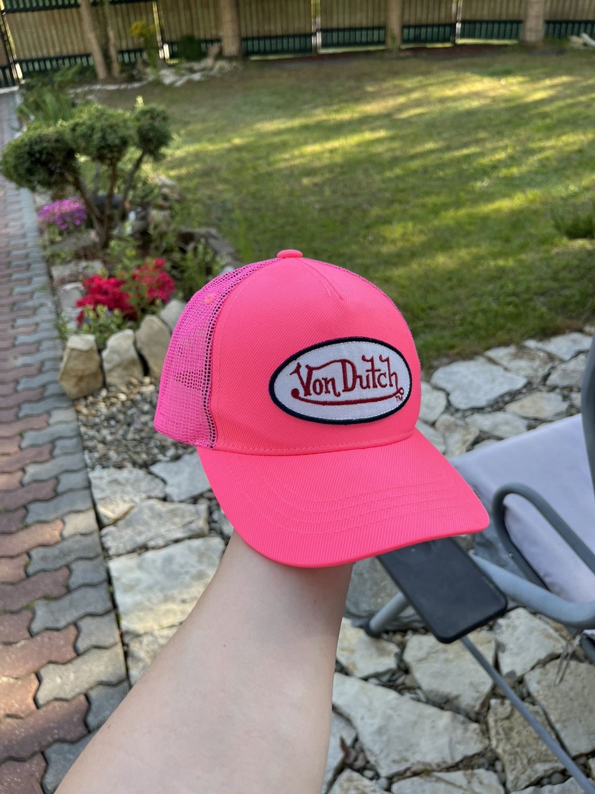 Ed Hardy × Von Dutch Vintage Von Dutch y2k trucker hat mesh cap neon pink Barbie Size ONE SIZE - 15 Thumbnail