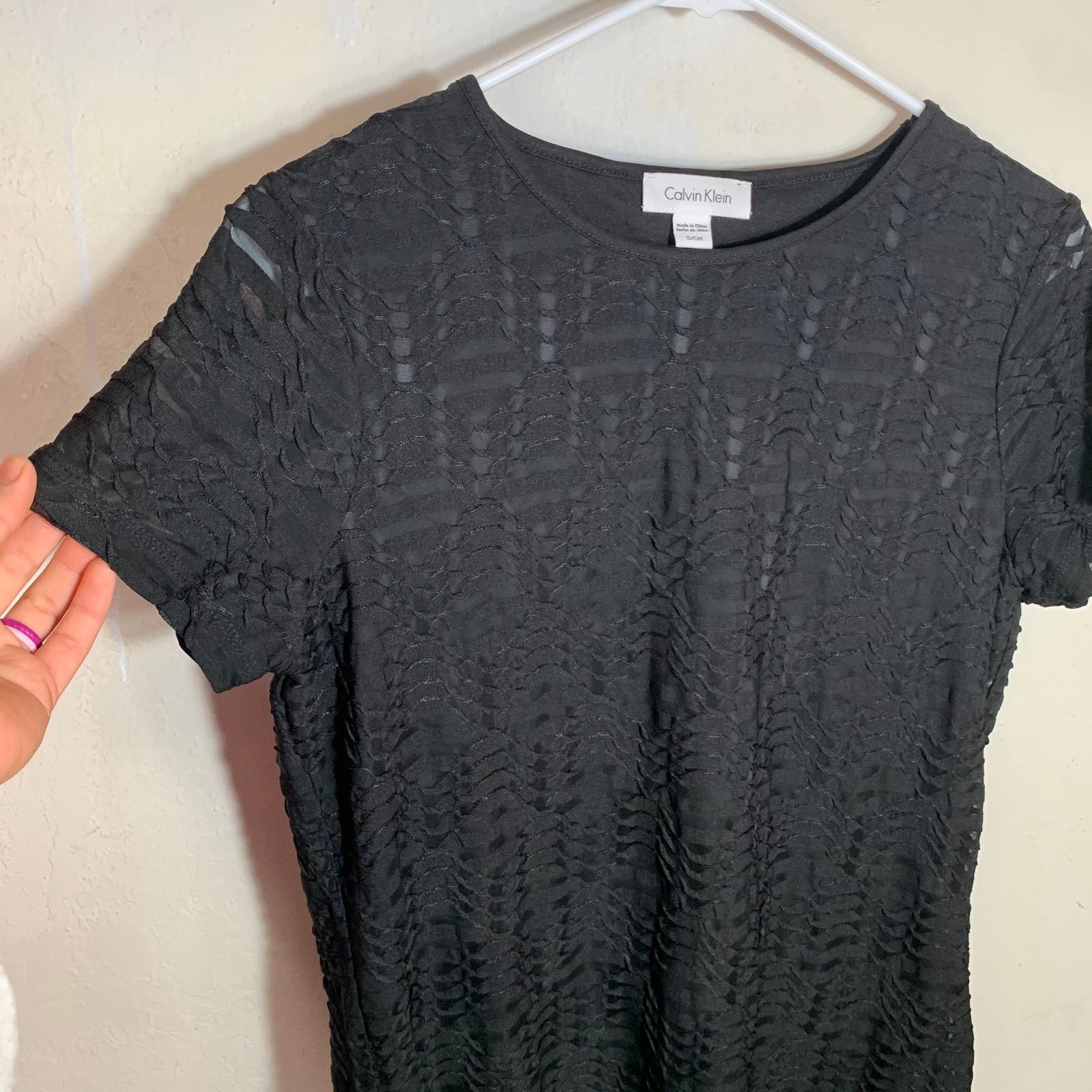 Calvin Klein Calvin Klein Women's Short Sleeve Black Shrits Size S Size S / US 4 / IT 40 - 3 Thumbnail