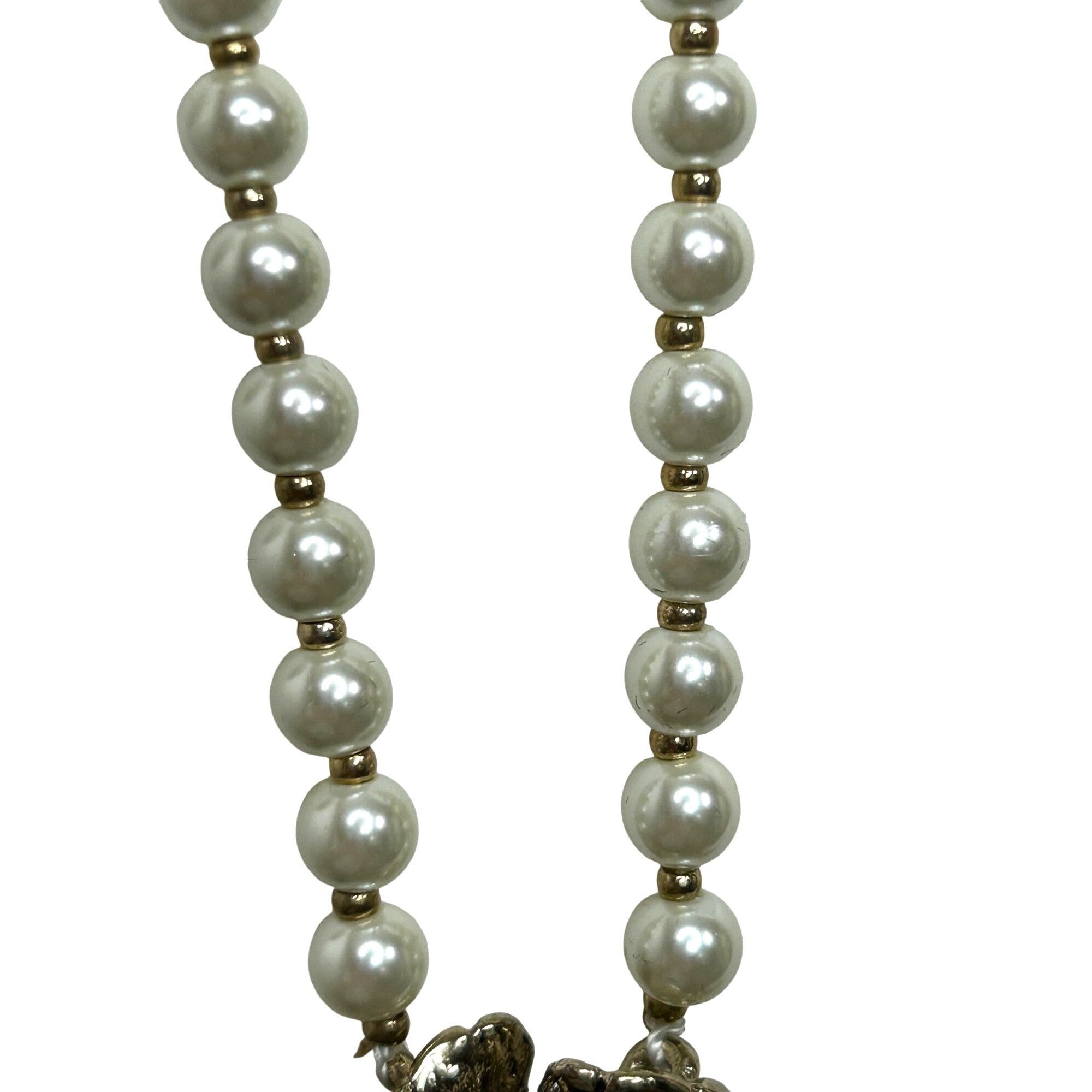 White House Black Market White House Black Market Long Fashion Necklace Flowers Pearl Size ONE SIZE - 7 Thumbnail
