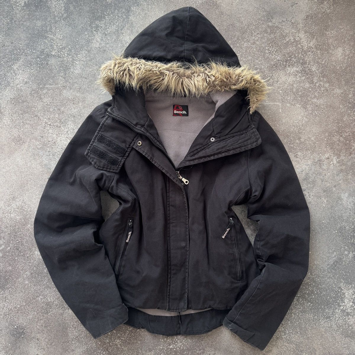 Bench Bench Y2K Vintage Gorpcore Faux Fur Winter Bomber Jacket Size L / US 10 / IT 46 - 1 Thumbnail