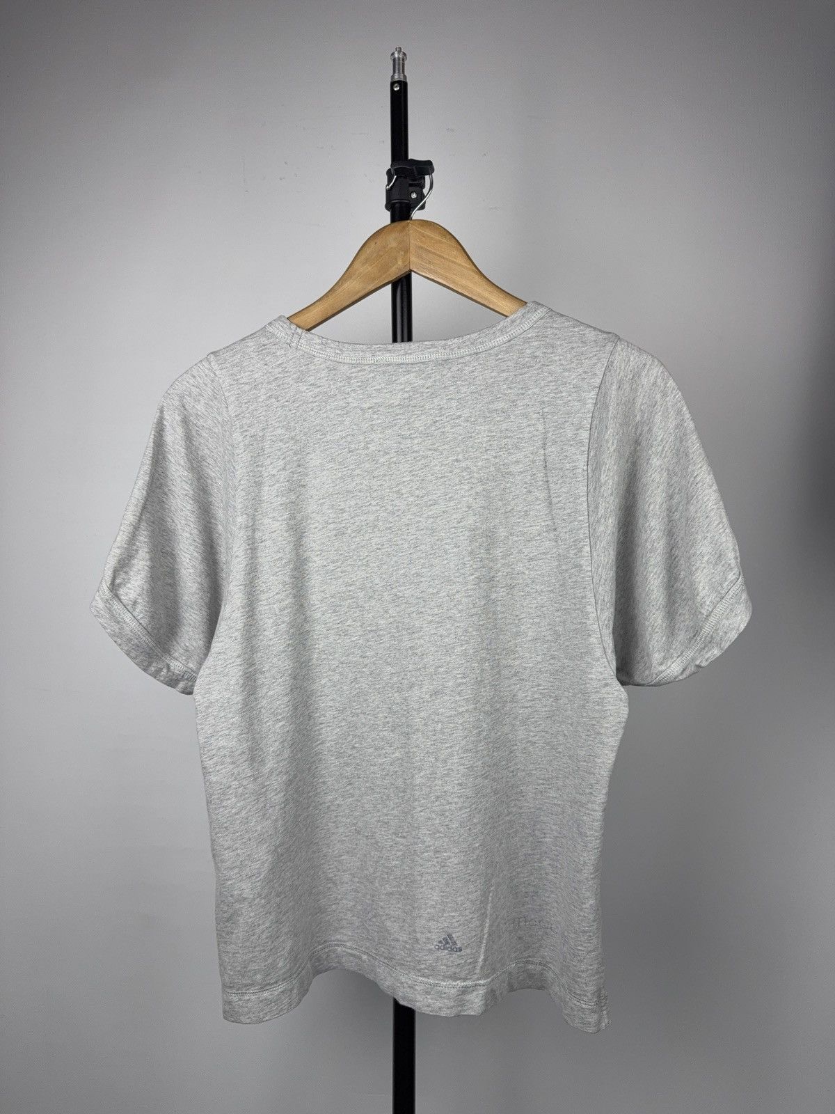 Stella McCartney 00s Luxury Adidas Stella McCartney Floral Graphic T-Shirt Size XS / US 0-2 / IT 36-38 - 11 Thumbnail
