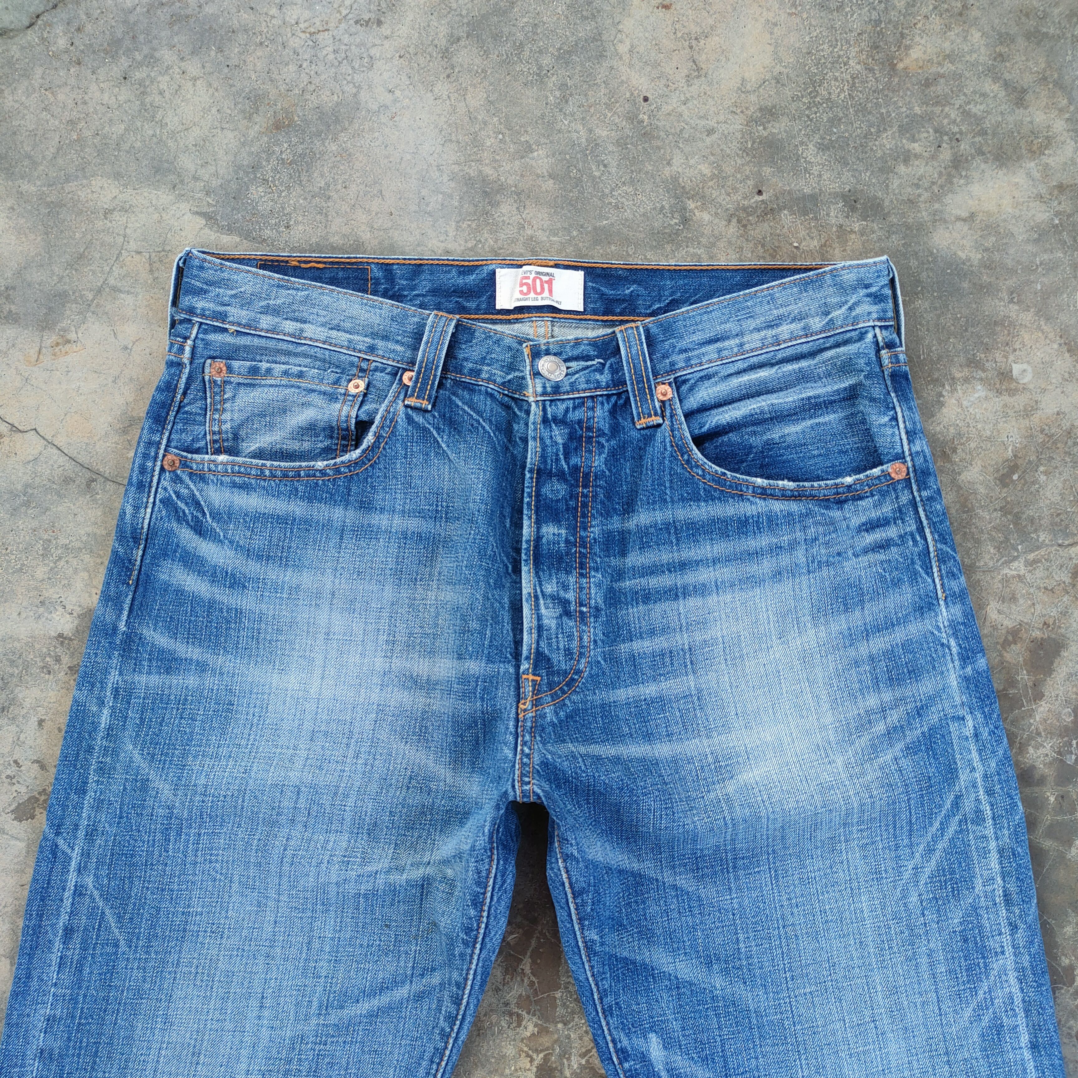 Levi's Vintage Clothing VINTAGE LEVI'S 501 FADED DISTRESSED JEAN DENIM PANTS Size US 32 / EU 48 - 3 Thumbnail