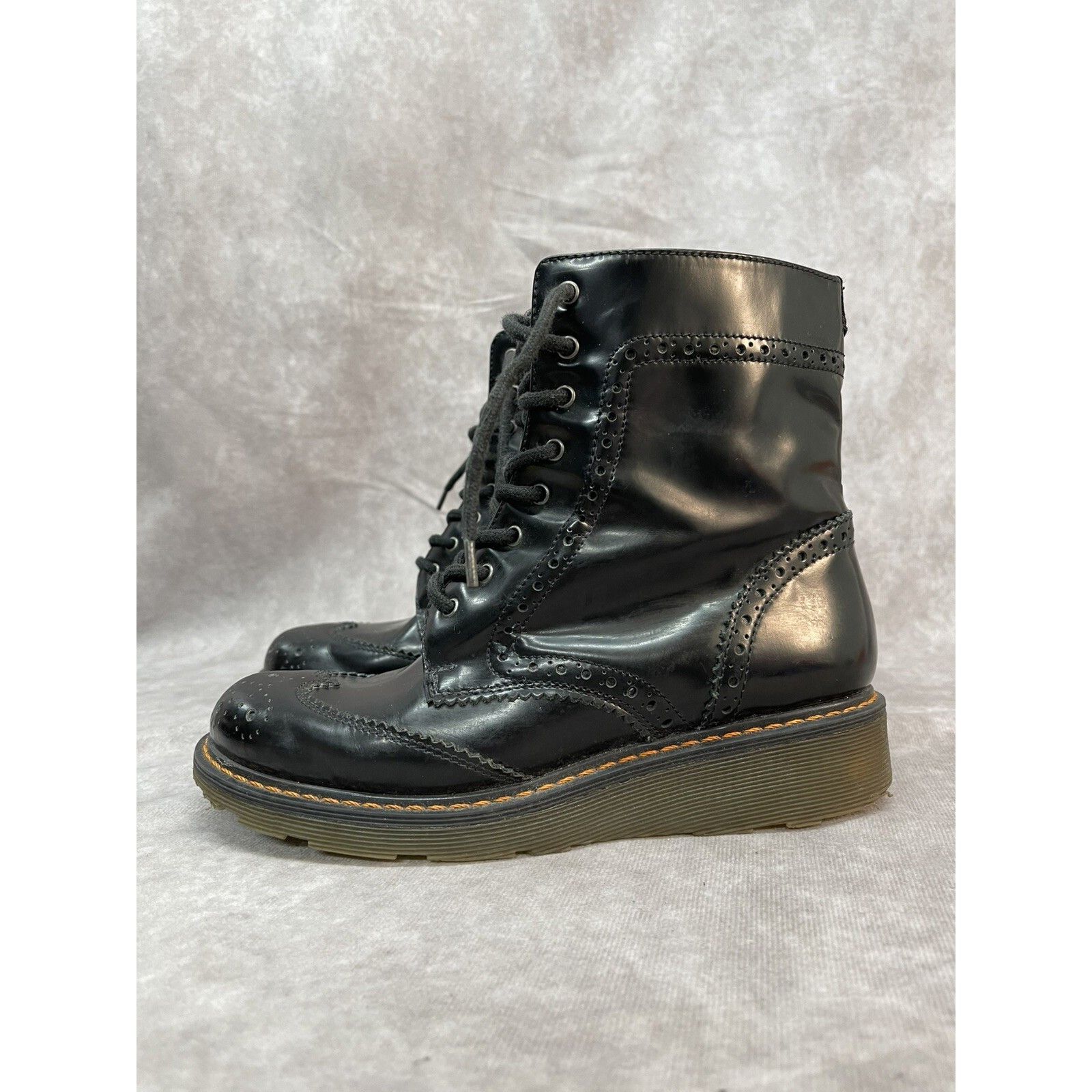 Barneys New York Barneys New York Woman’s Brogue Combat Boots Lace Side Zip M Size US 5 / IT 35 - 8 Thumbnail