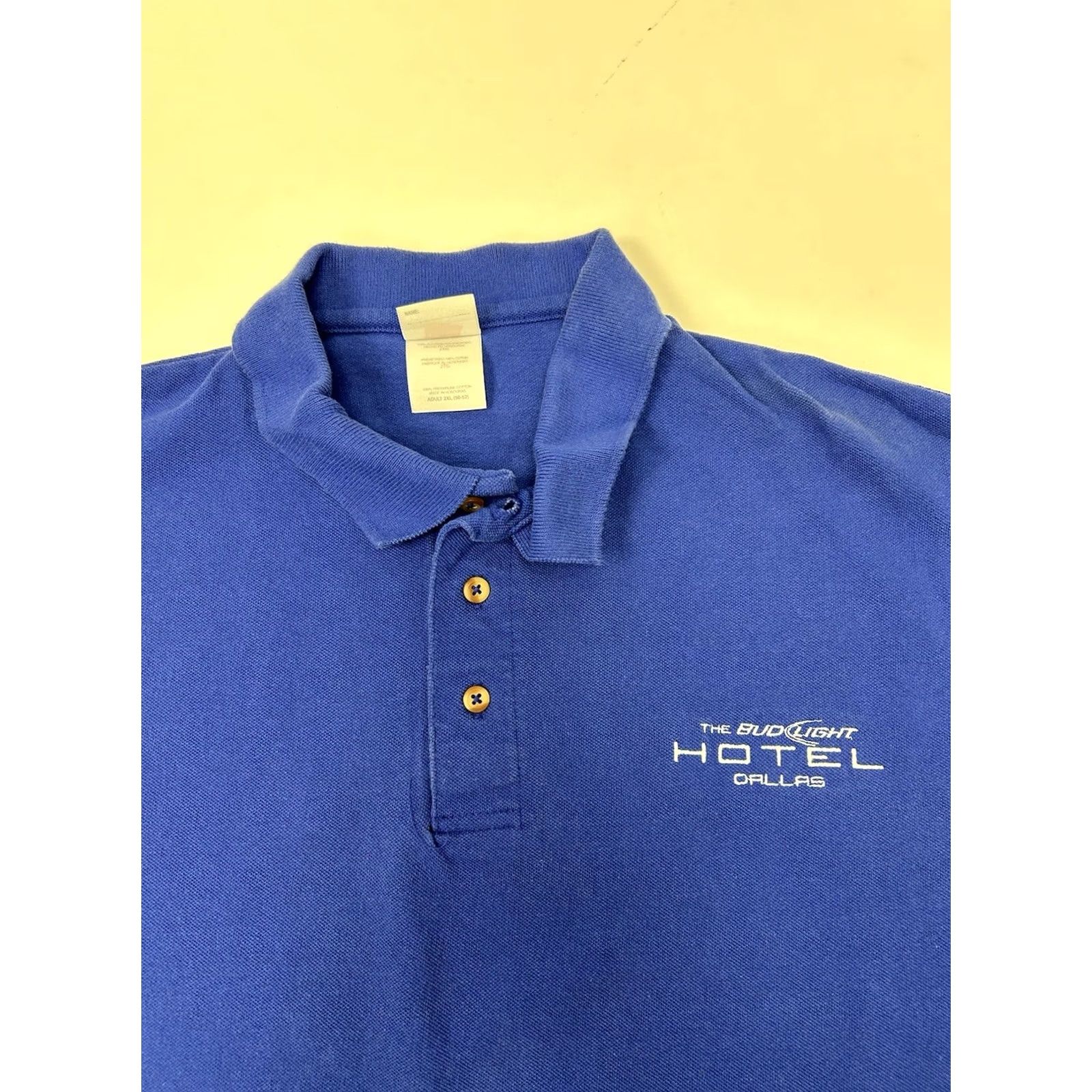 Hanes VINTAGE The Bud Light Hotel Dallas Polo Shirt Embroidered Blue Golf Size 2XL Mens Size US XXL / EU 58 / 5 - 2 Thumbnail