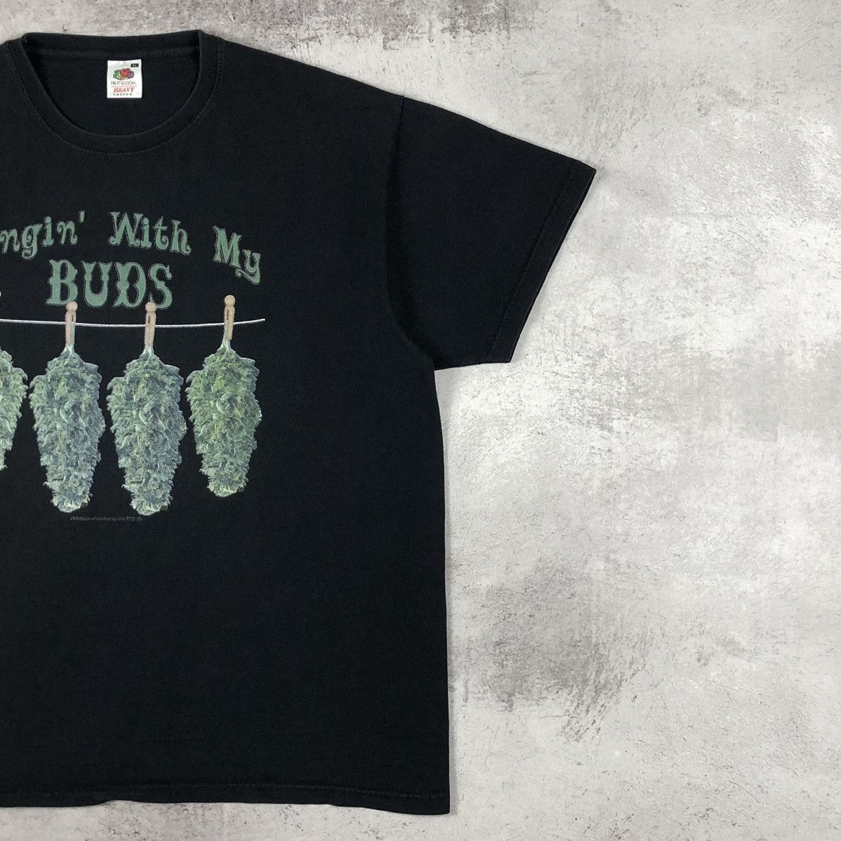 Vintage Hanging With My Buds Weed Graphic Tee Size US XL / EU 56 / 4 - 9 Thumbnail