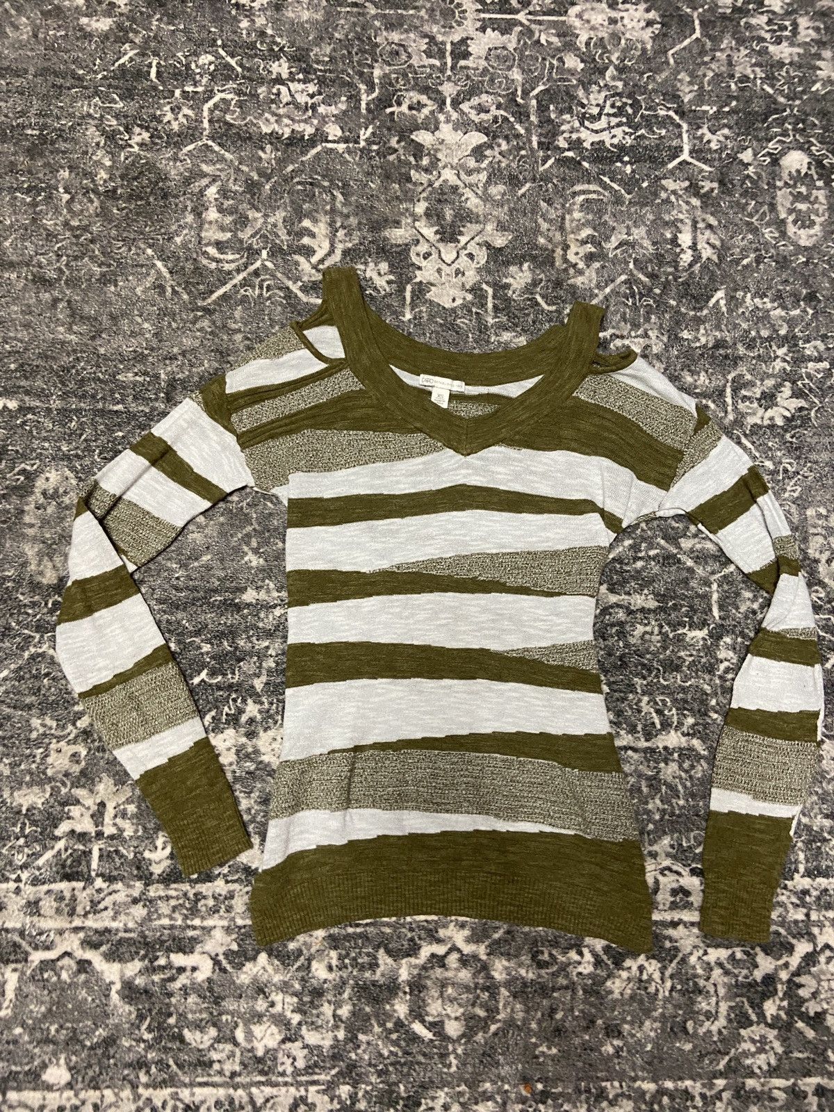 Other Y2K TIGHT BODY FITTING SWEATER Size XS / US 0-2 / IT 36-38 - 1 Thumbnail