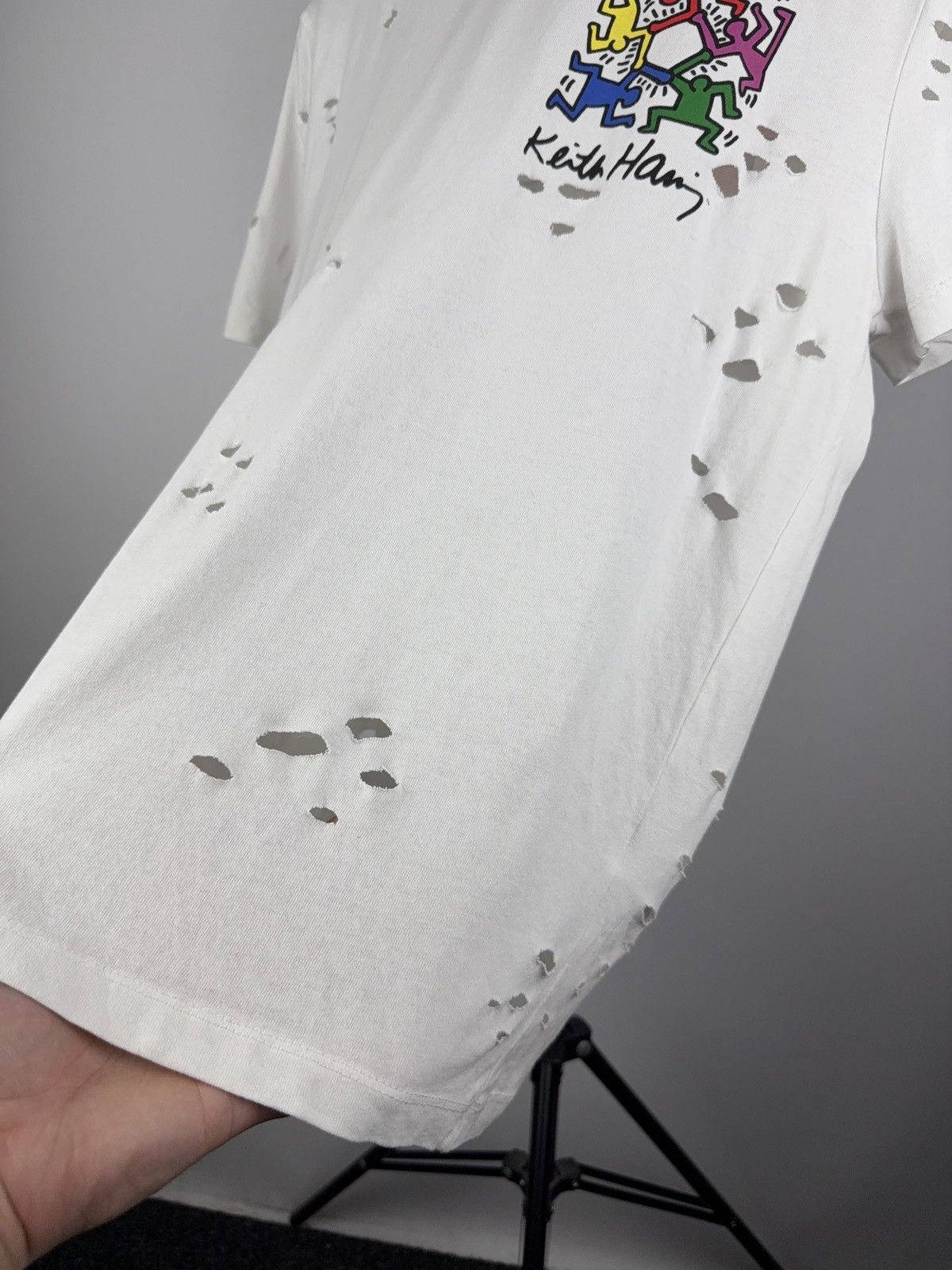 Keith Haring Vintage Distressed 00s Att Logo Keith Haring T-Shirt Size US L / EU 52-54 / 3 - 6 Thumbnail