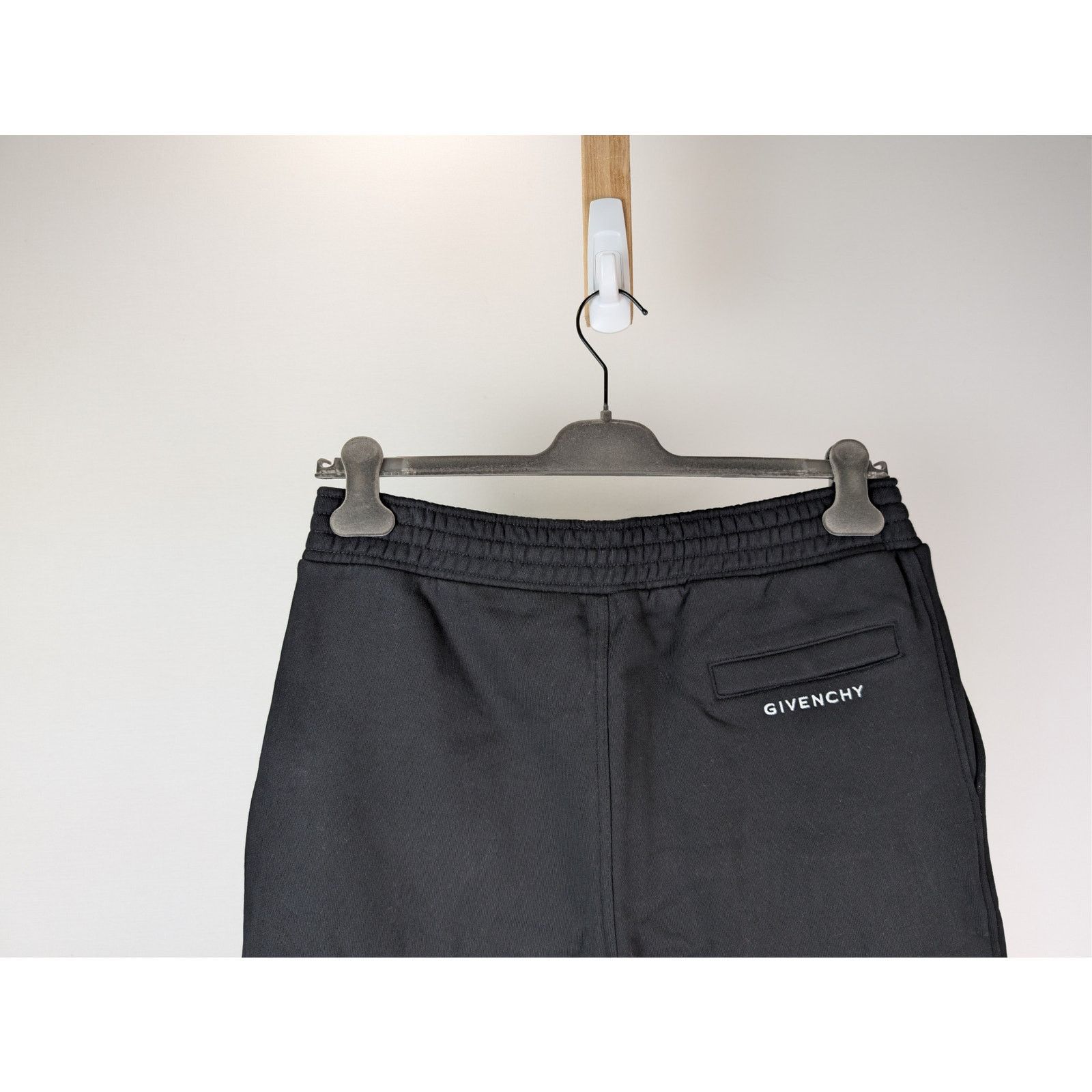Givenchy o1rshd1 Hug Me Jogging Sweatpants / Trousers in Black Size US XL / EU 56 / 4 - 12 Thumbnail