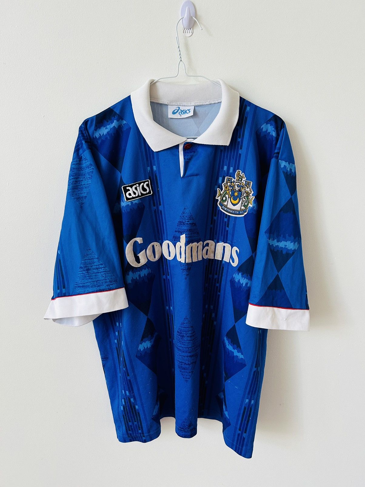 Vintage Portsmouth FC 1993/94 home jersey Size US L / EU 52-54 / 3 - 1 Thumbnail