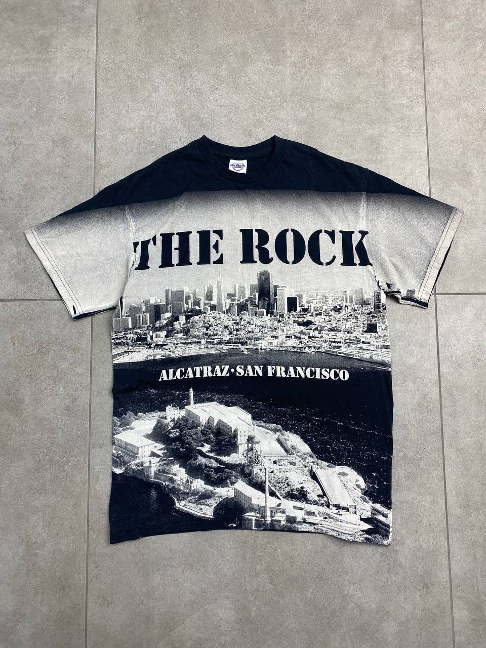 Vintage Vintage The Rock Alcatraz San Francisco Movie Promo T-Shirt Size US M / EU 48-50 / 2 - 1 Thumbnail