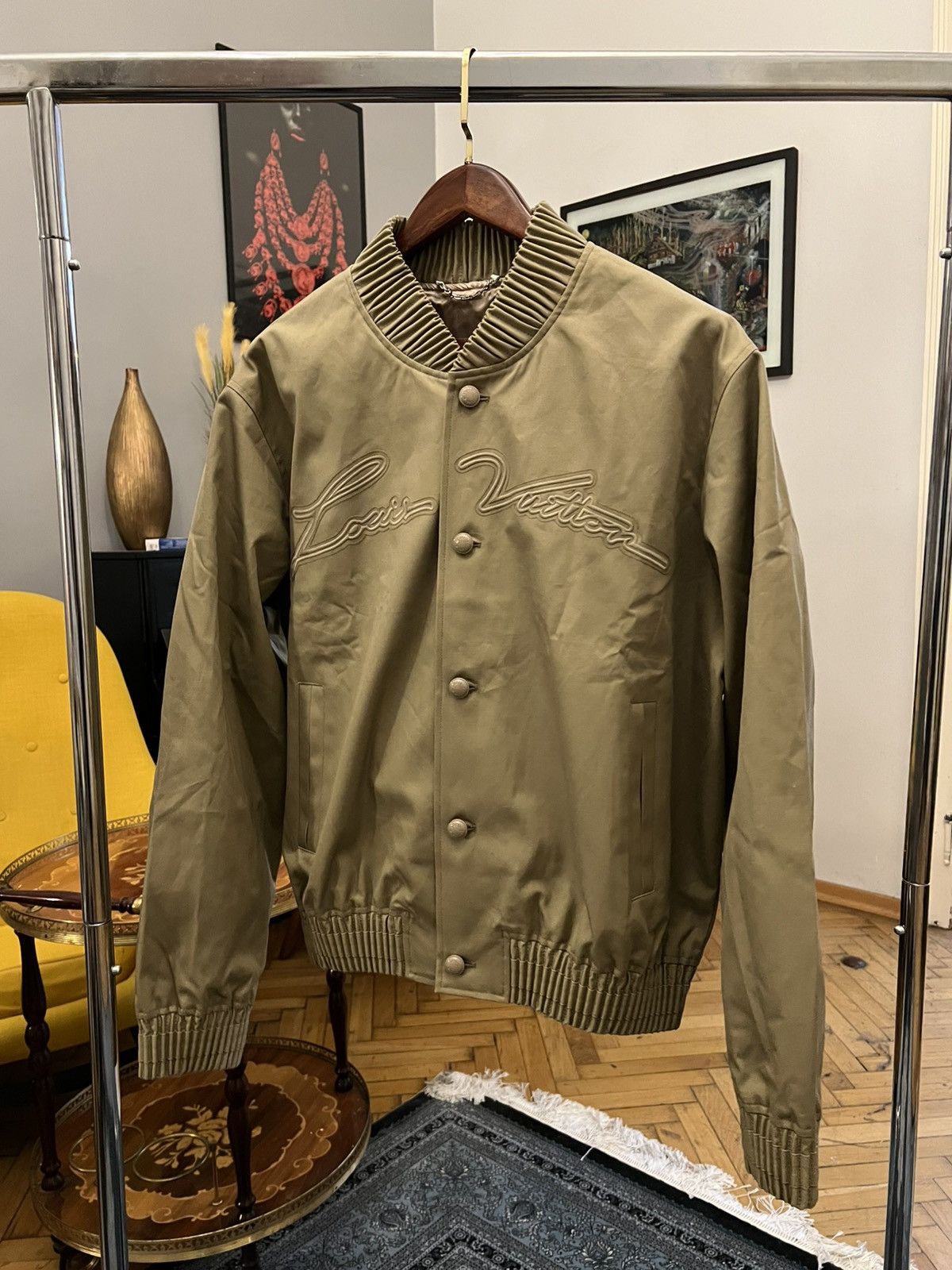 Louis Vuitton Louis Vuitton Beige Embroidered Logo Bomber Jacket Size US M / EU 48-50 / 2 - 2 Thumbnail