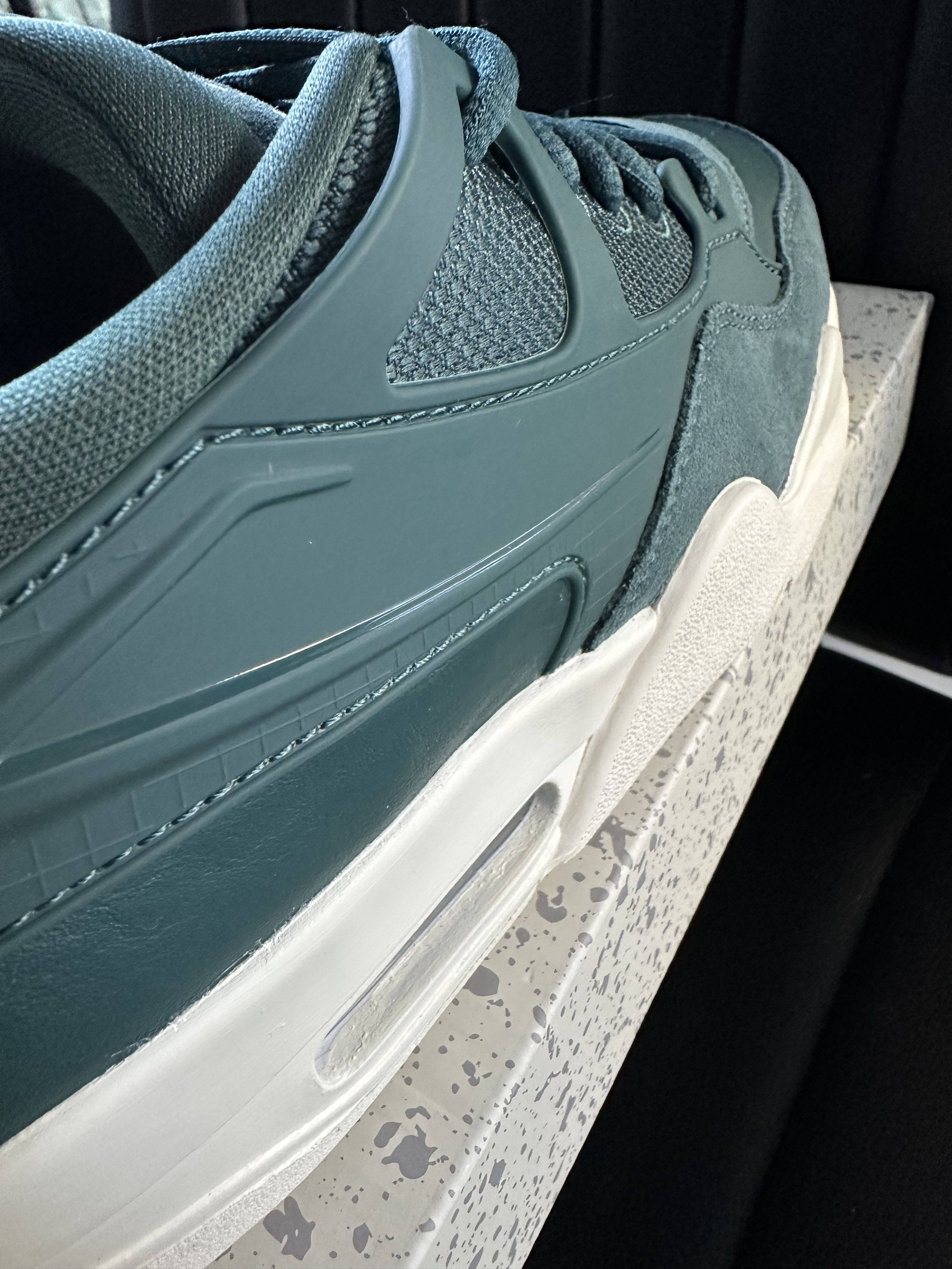 Nike WMNS AIR JORDAN 4 RM OXIDIZED GREEN Size US 9.5 / IT 39.5 - 7 Thumbnail