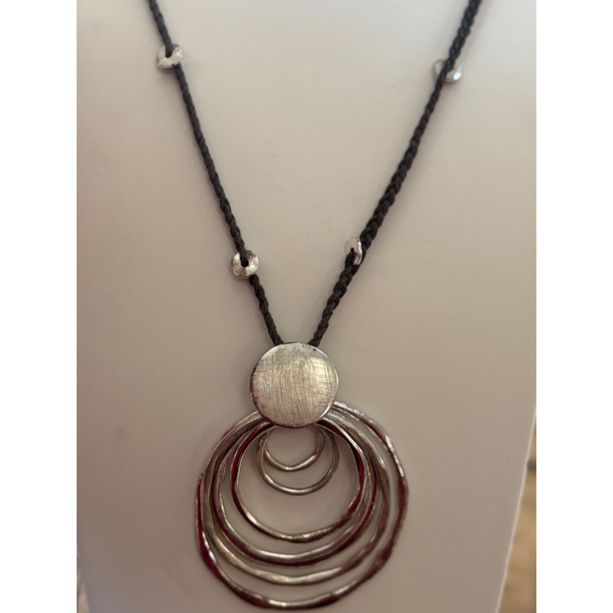 Other Silver-Tone Multi-Ring Pendant Necklace On Black Braided Co Size ONE SIZE - 5 Thumbnail