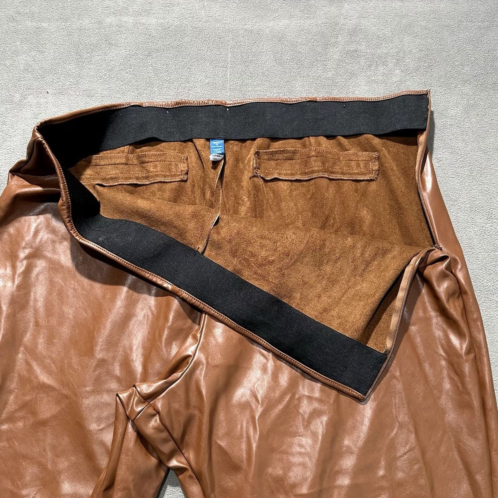 Old Navy Old Navy Pants Womens 28 Cognac Brown Faux Leather Skinny High-Waisted EUC N/A Size 28" / US 6 / IT 42 - 3 Thumbnail