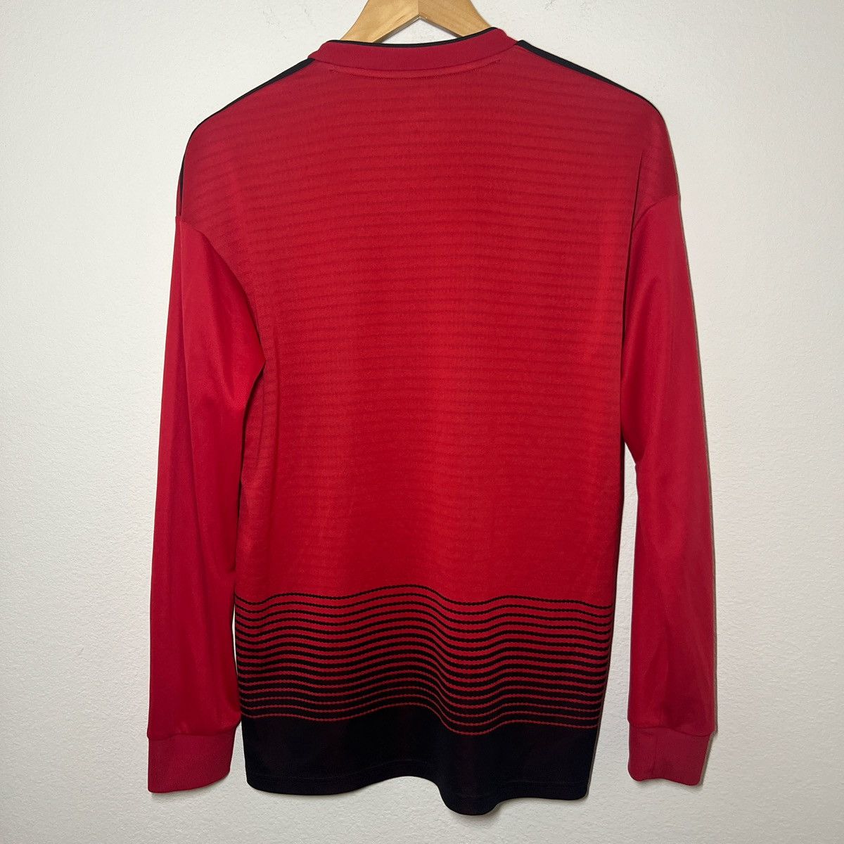 Adidas Manchester United 2018-2019 Home Long Sleeve Jersey | Soccer Size US M / EU 48-50 / 2 - 3 Thumbnail