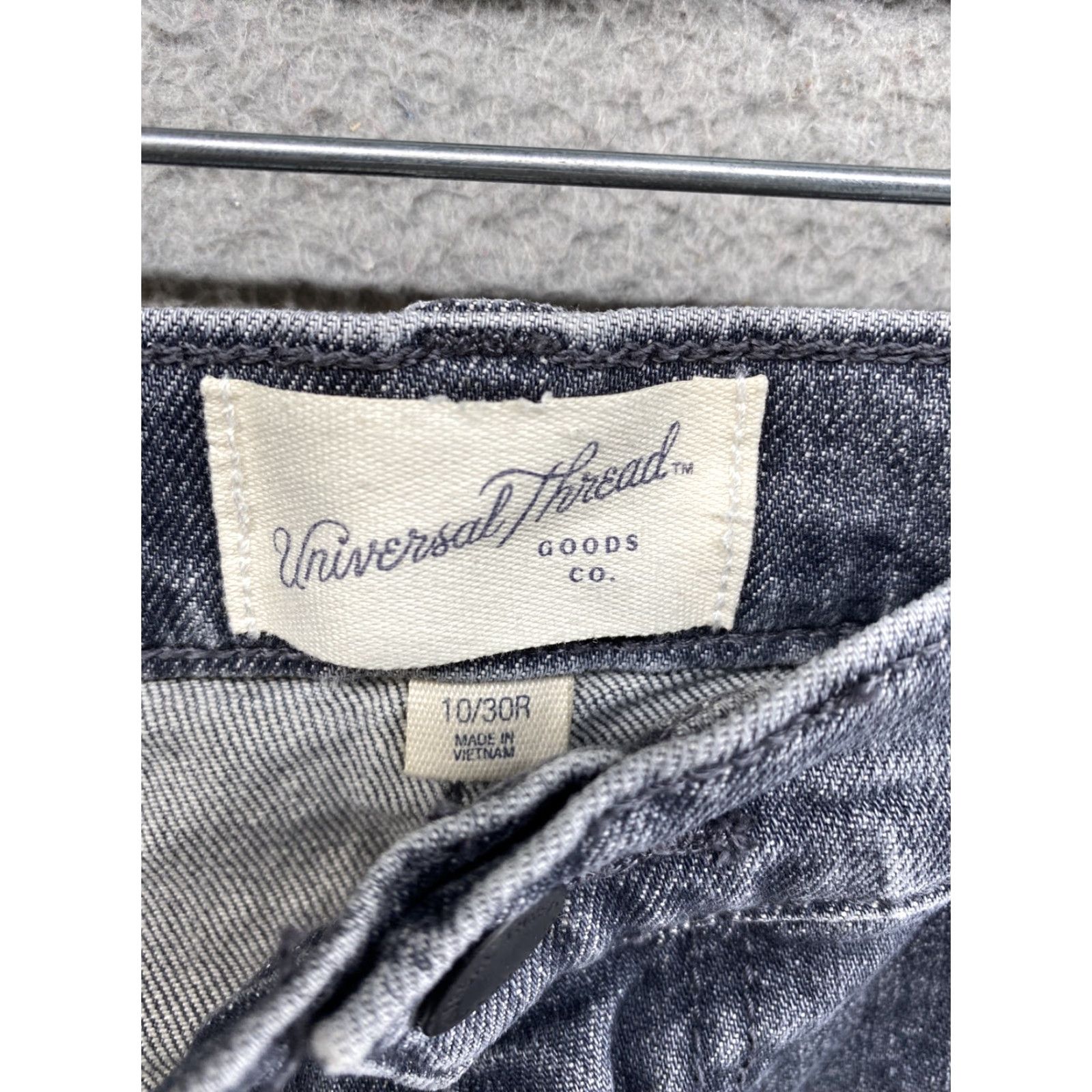 Vintage VINTAGE Universal Thread Goods Co. Distressed Women’s Straight Jeans Size 10 gray 90s Womens Size 32" / US 10 / IT 46 - 4 Thumbnail