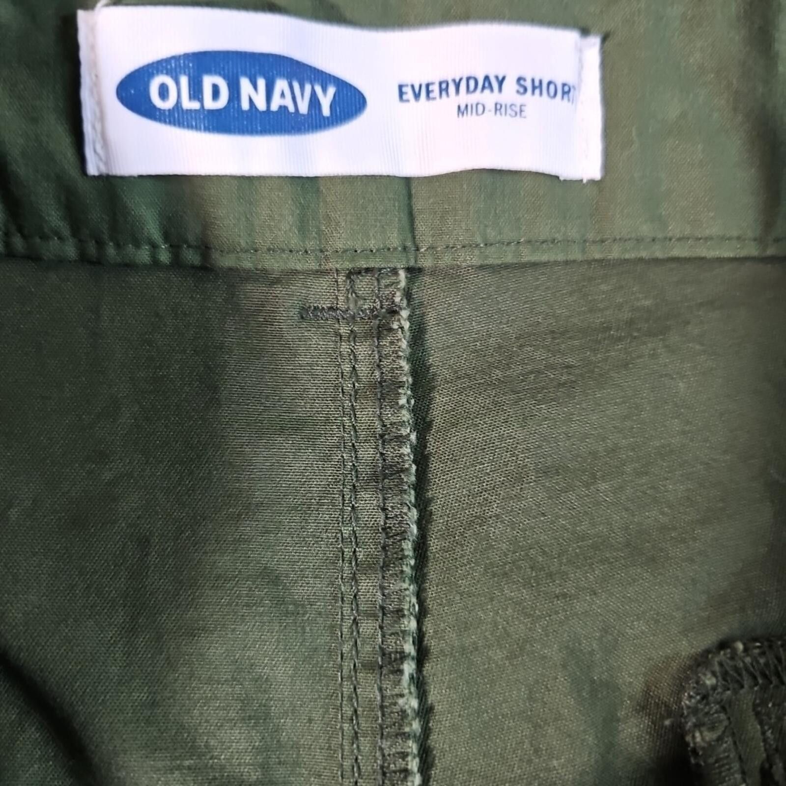 Old Navy Old Navy Women's Everyday Mid Rise Short Size 18 Green NWT Size 40" / US 18 - 3 Thumbnail