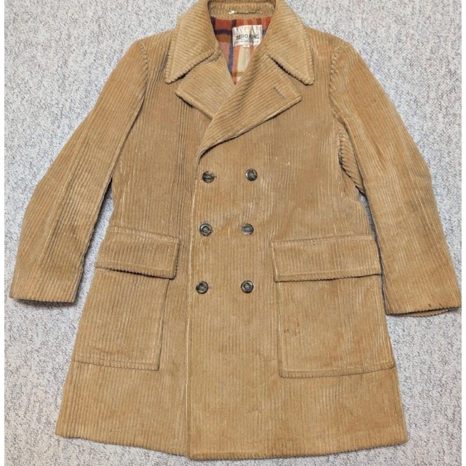 Doublet VINTAGE USA made CORDUROY double breasted 42 golden brown OVERCOAT jacket 1970s Mens Size US L / EU 52-54 / 3 - 6 Thumbnail
