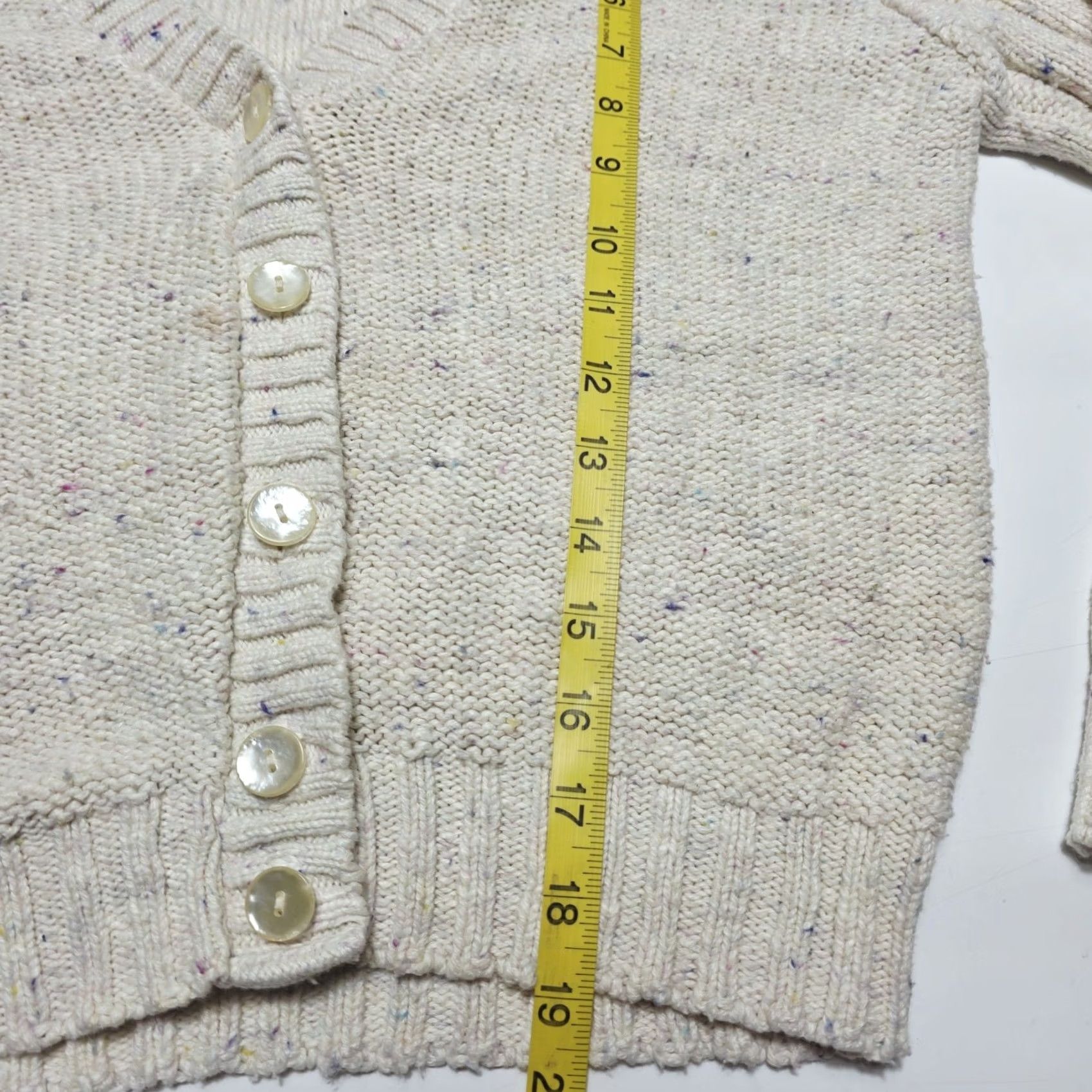 Vintage VINTAGE Avon Fashions Women's Knitted Sweater Cardigan 80s Small Floral Cream Puff Sleeve V-Neck Long Sleeve Button-up Size S / US 4 / IT 40 - 5 Thumbnail