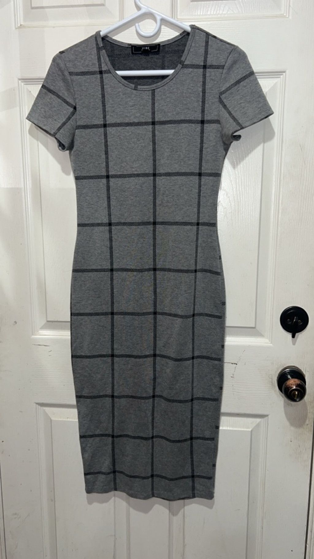 VIBE Women's VIBE Gray & Black Plaid Short Sleeve Bodycon Dress M Size M / US 6-8 / IT 42-44 - 1 Thumbnail