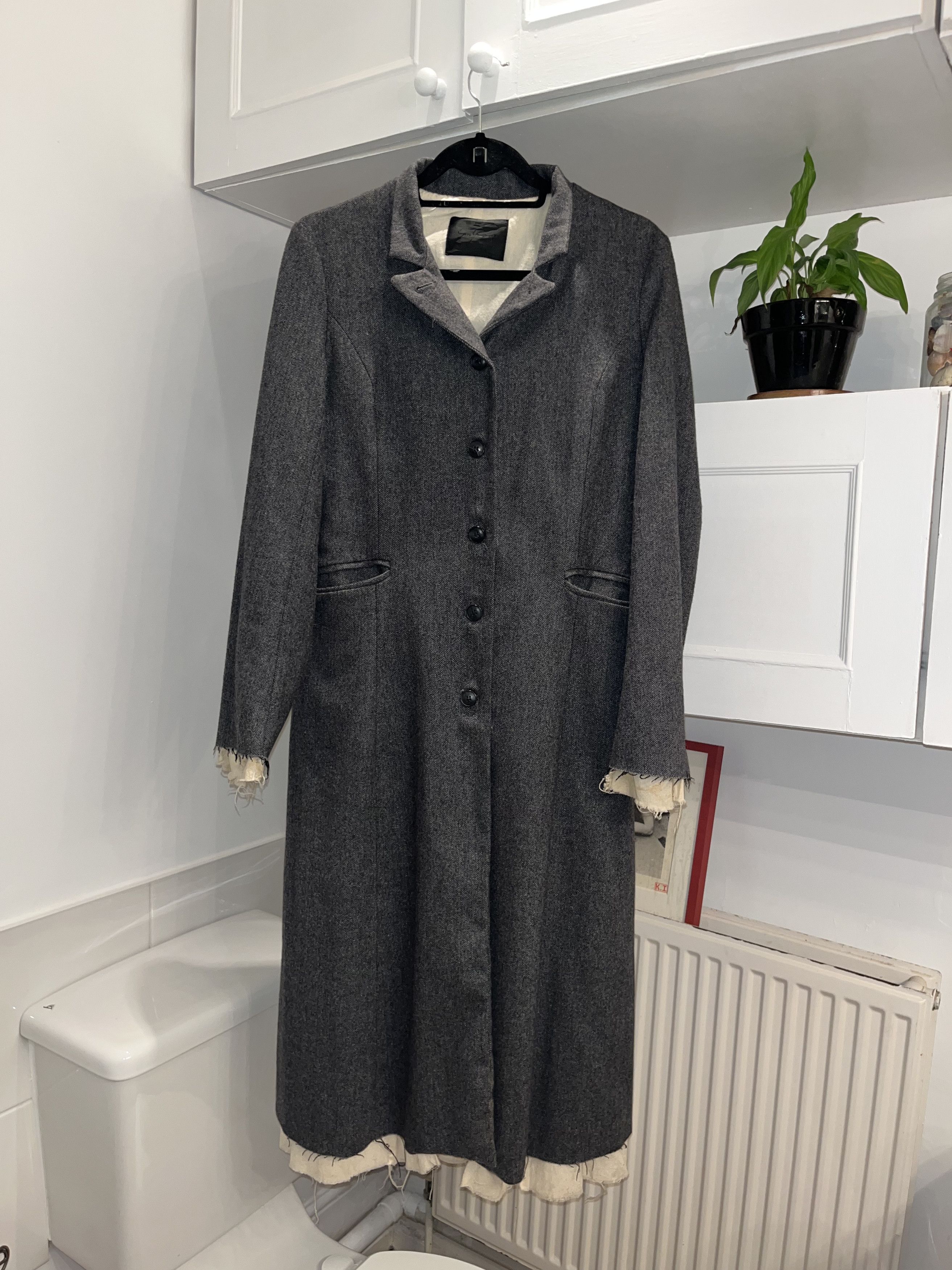 Japanese Brand × Vintage Avant Garde Long Coat Size US S / EU 44-46 / 1 - 1 Thumbnail