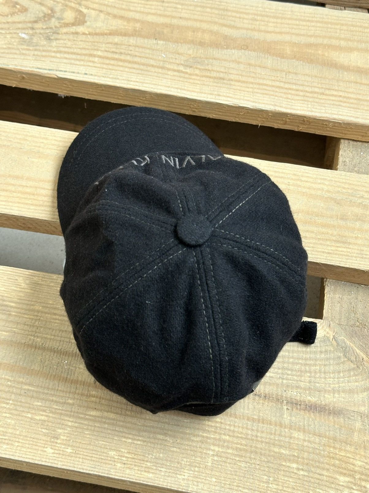 Calvin Klein Vintage Calvin Klein Black Wool Cap Size ONE SIZE - 4 Thumbnail
