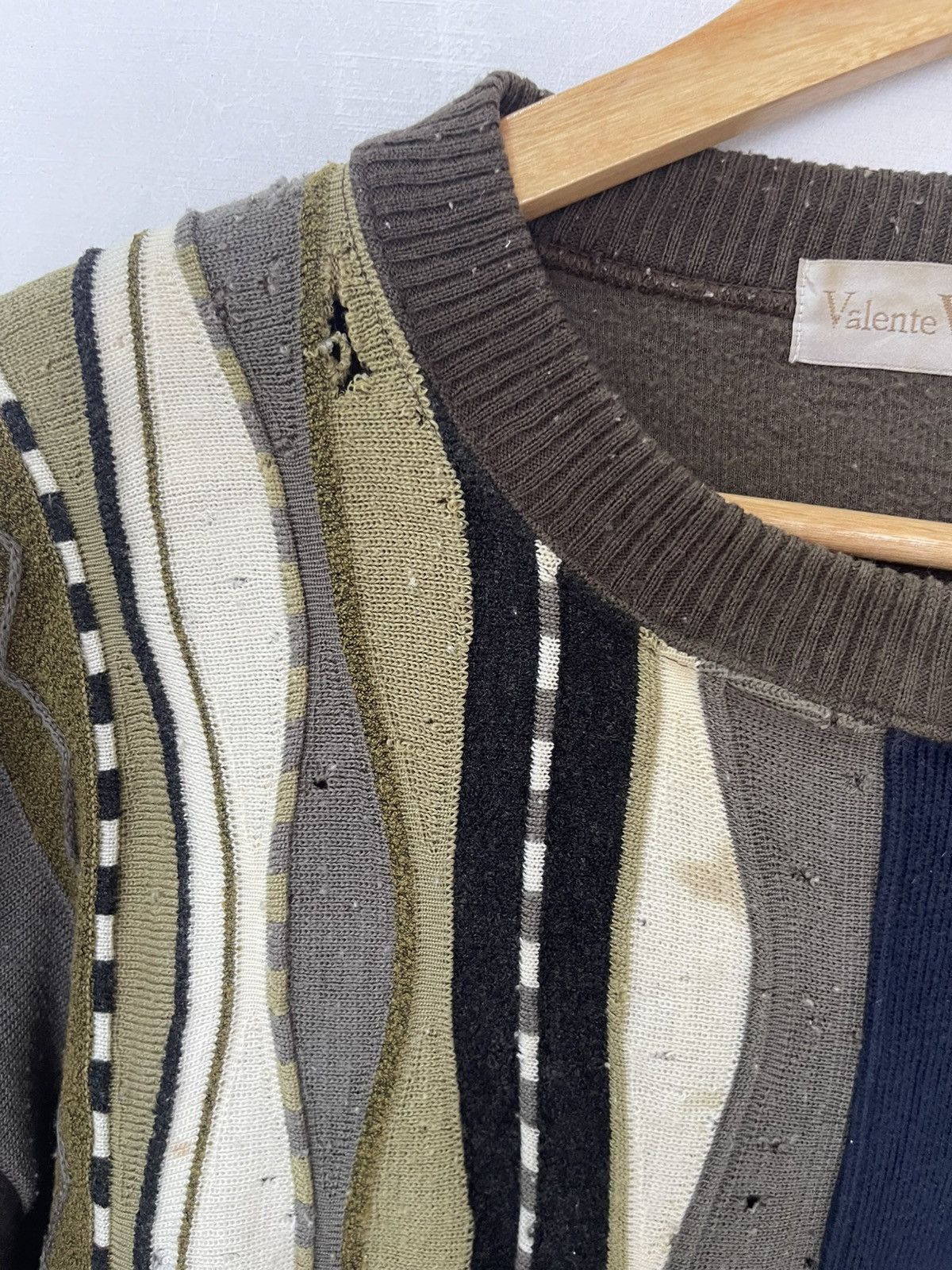 Valentino vintage valente valentino multicolour knittwear Size US L / EU 52-54 / 3 - 4 Thumbnail