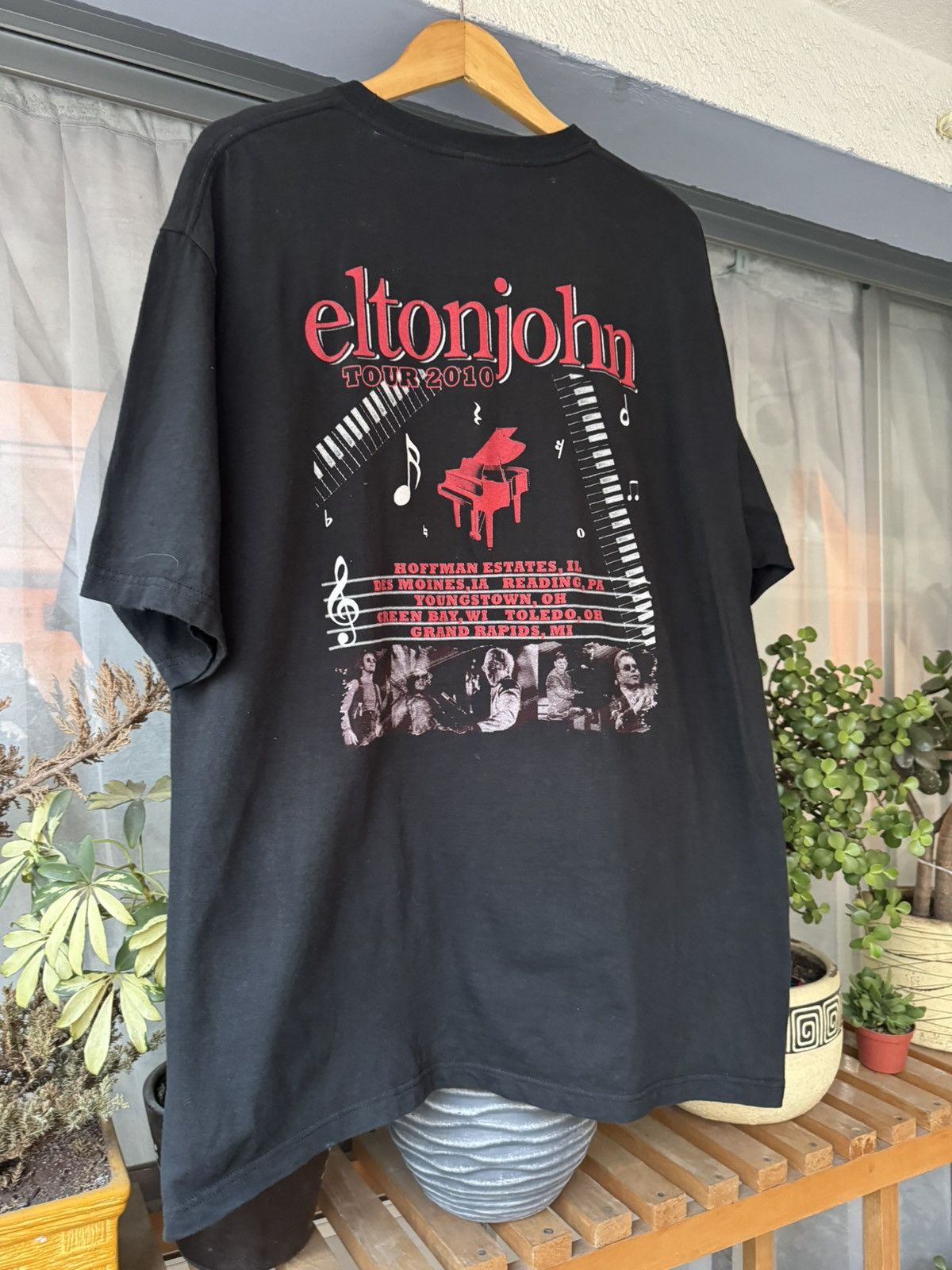 Band Tees × Vintage Elton John tour 2010 Size US XL / EU 56 / 4 - 4 Thumbnail