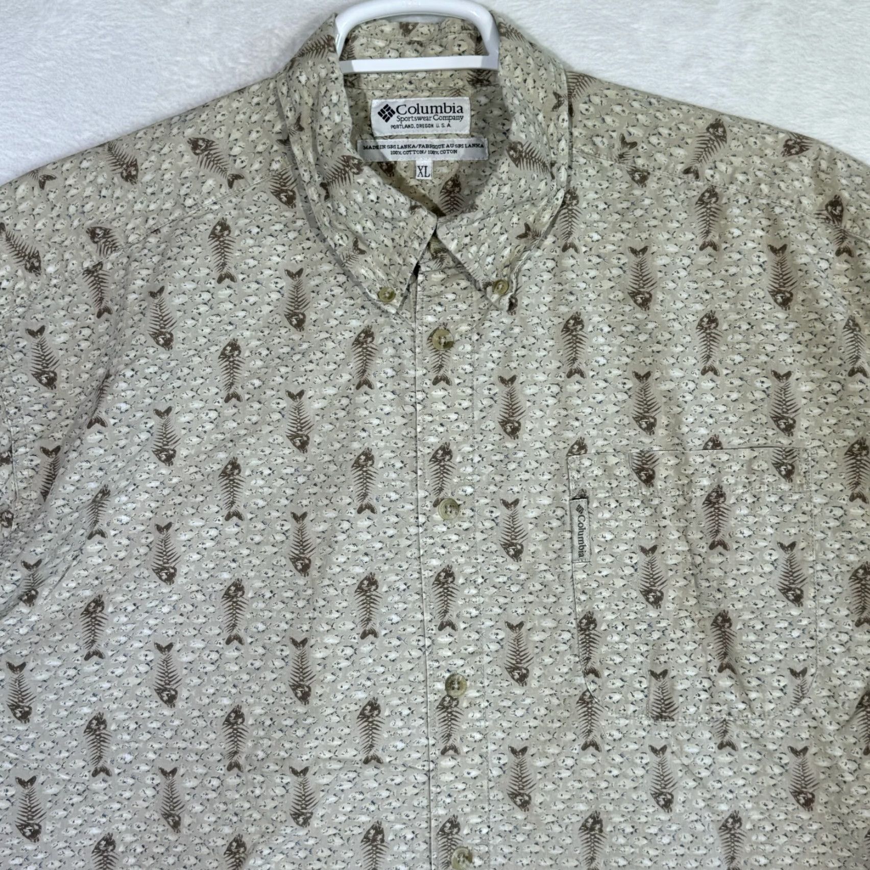 Vintage Columbia Button-Down Shirt XL Brown Fish Skull Print Short Sleeve M592 Men's Regular Fit Chest 46 in 30 in Cotton Cotton Bonehead Size US XL / EU 56 / 4 - 3 Thumbnail