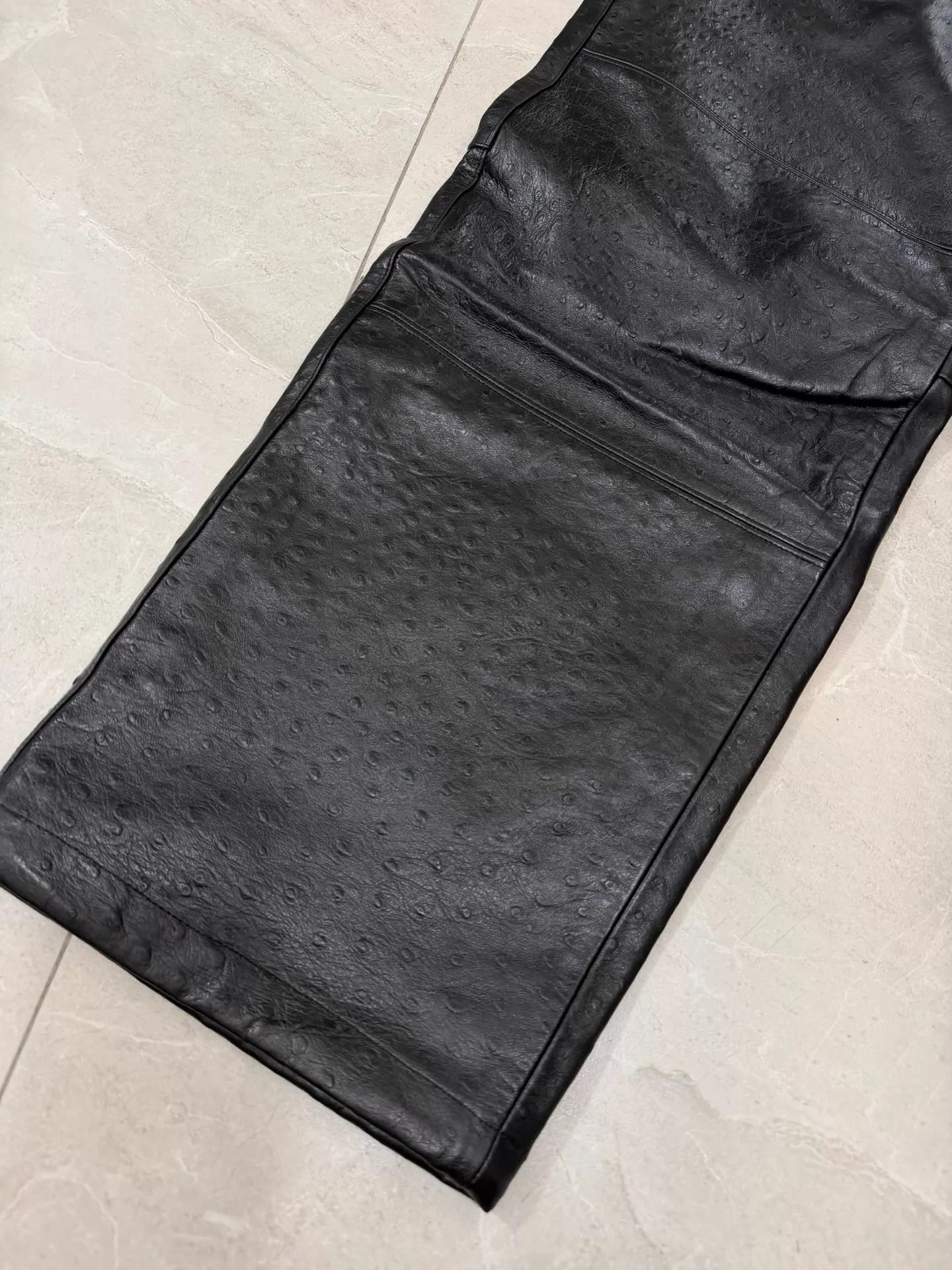 Supreme Supreme SS26 W6 GTX OstrichEmbossed LeatherPant BlackM Size US 32 / EU 48 - 2 Thumbnail