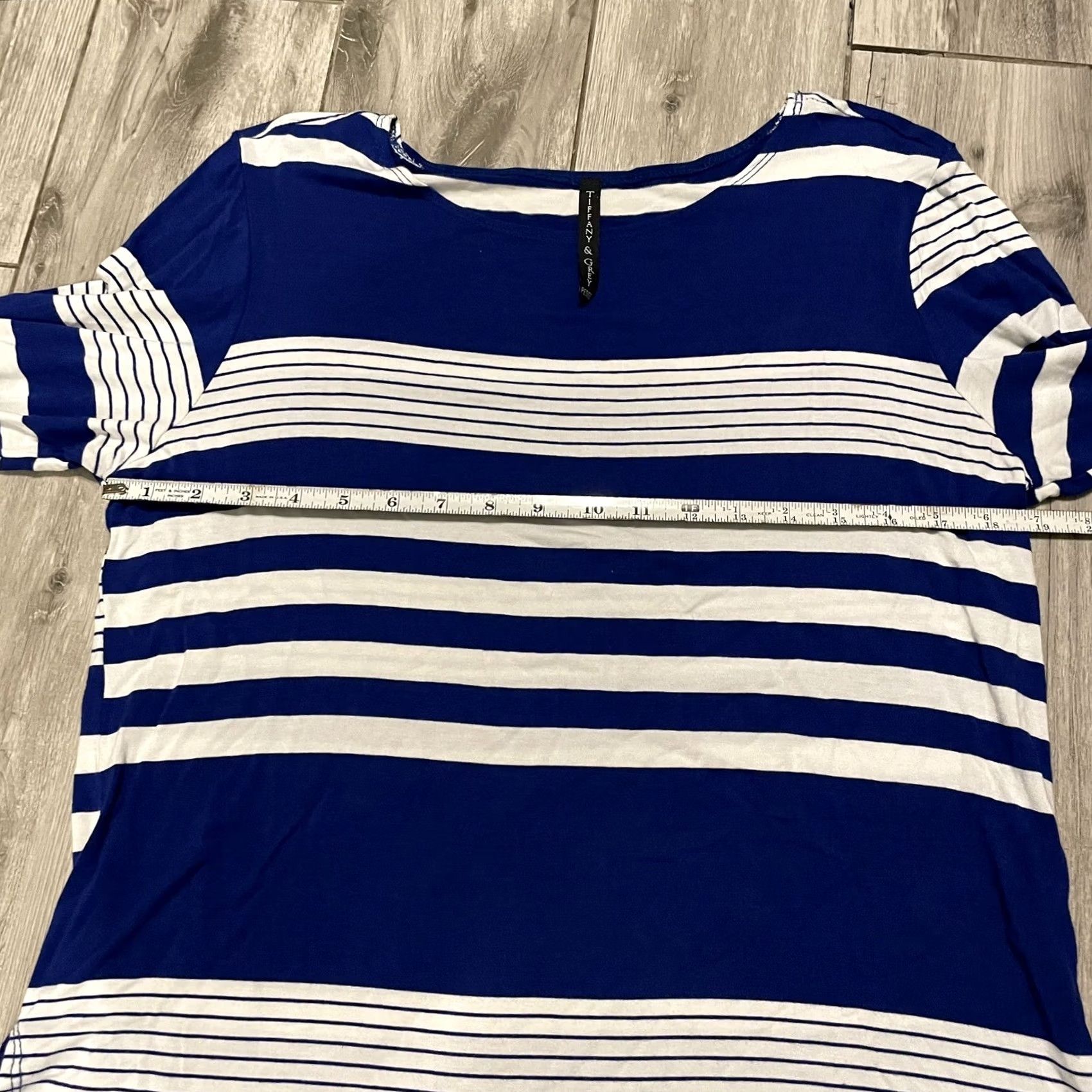 Vintage Tiffany & Grey Top Stretch XL Petite Blue White Stripe 3/4 Sleeve Button Detail Shirt Womens Petite Regular Blue White Stripe 3/4 Sleeve Button Detail Size XL / US 12-14 / IT 48-50 - 5 Thumbnail