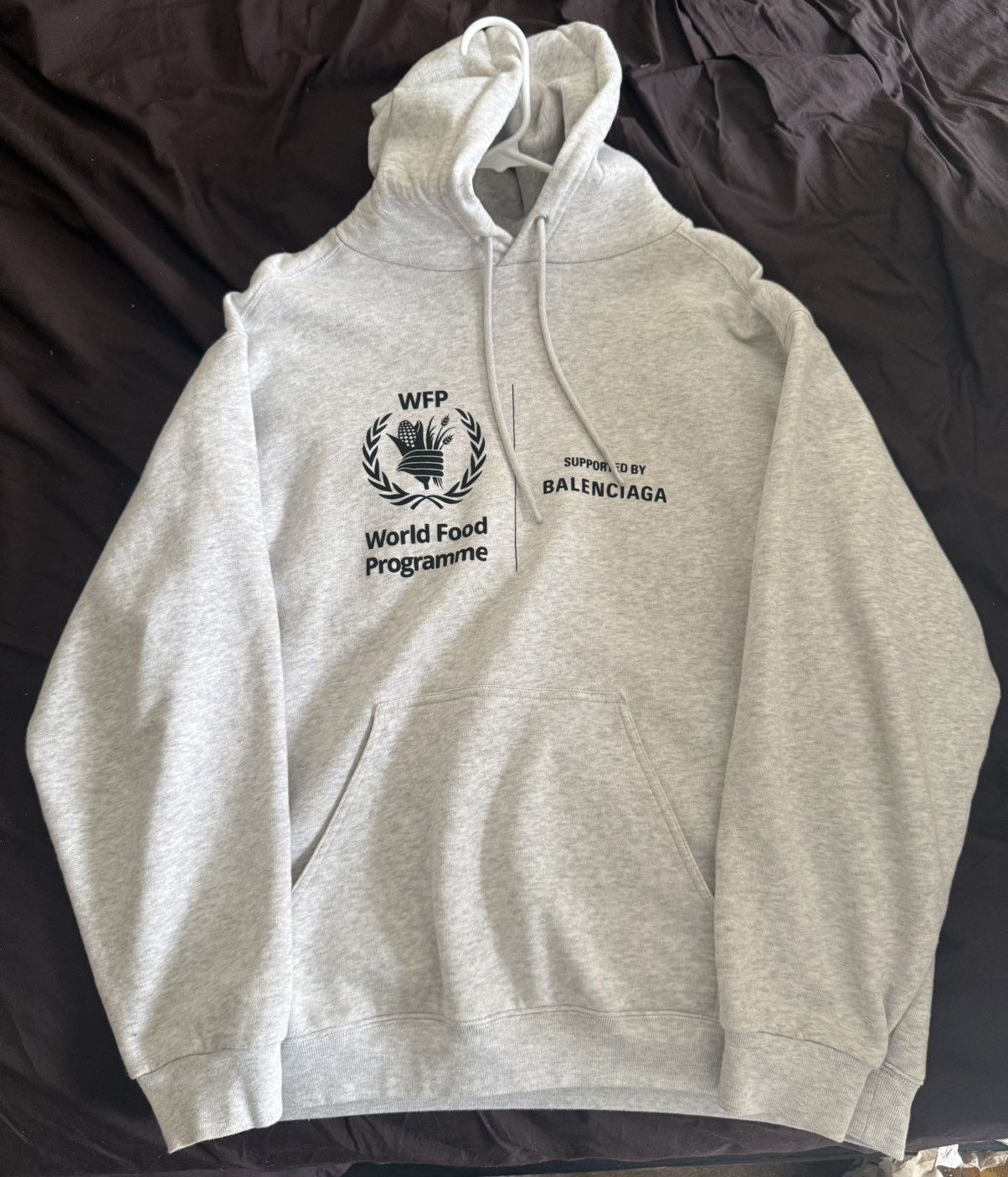 Balenciaga Balenciaga World Food Program Hoodie Size US S / EU 44-46 / 1 - 1 Thumbnail