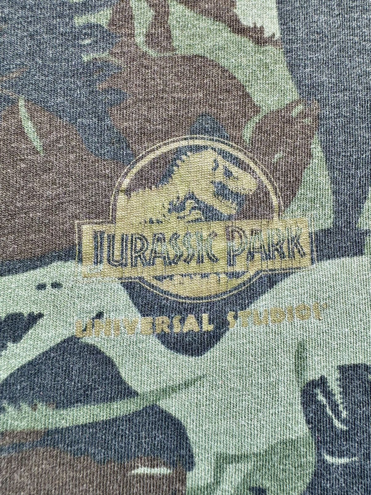 Universal Studios × Vintage 1997 Jurassic Park Universal Studios 90’s Camo Movie T-Shirt Size US L / EU 52-54 / 3 - 4 Thumbnail