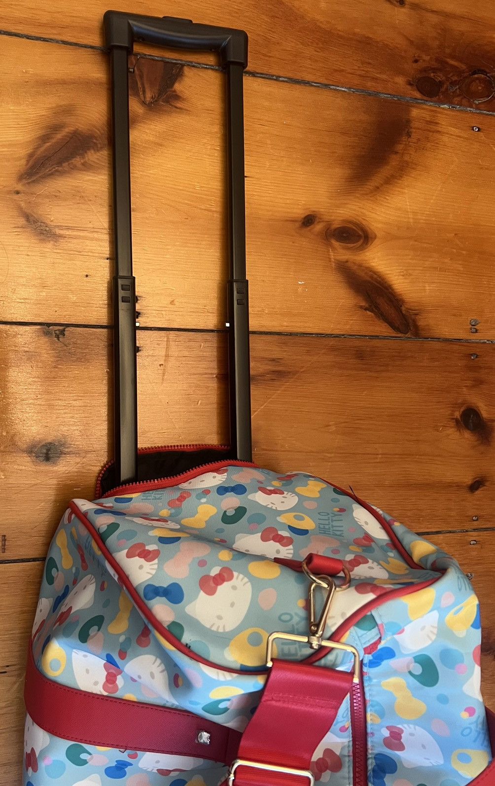 Japanese Brand × Other Authentic Hello Kitty duffle roller travel luggage bag rare Size ONE SIZE - 9 Thumbnail