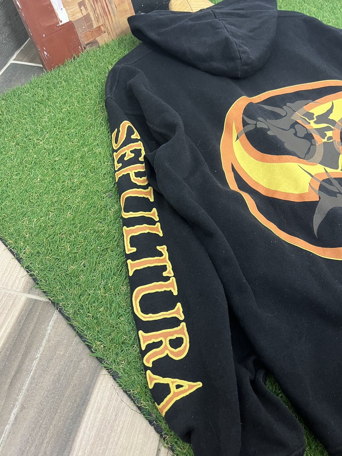 Band Tees Vintage 1993 / 1998 Sepultura Rock Band Hoodie Size US L / EU 52-54 / 3 - 10 Thumbnail