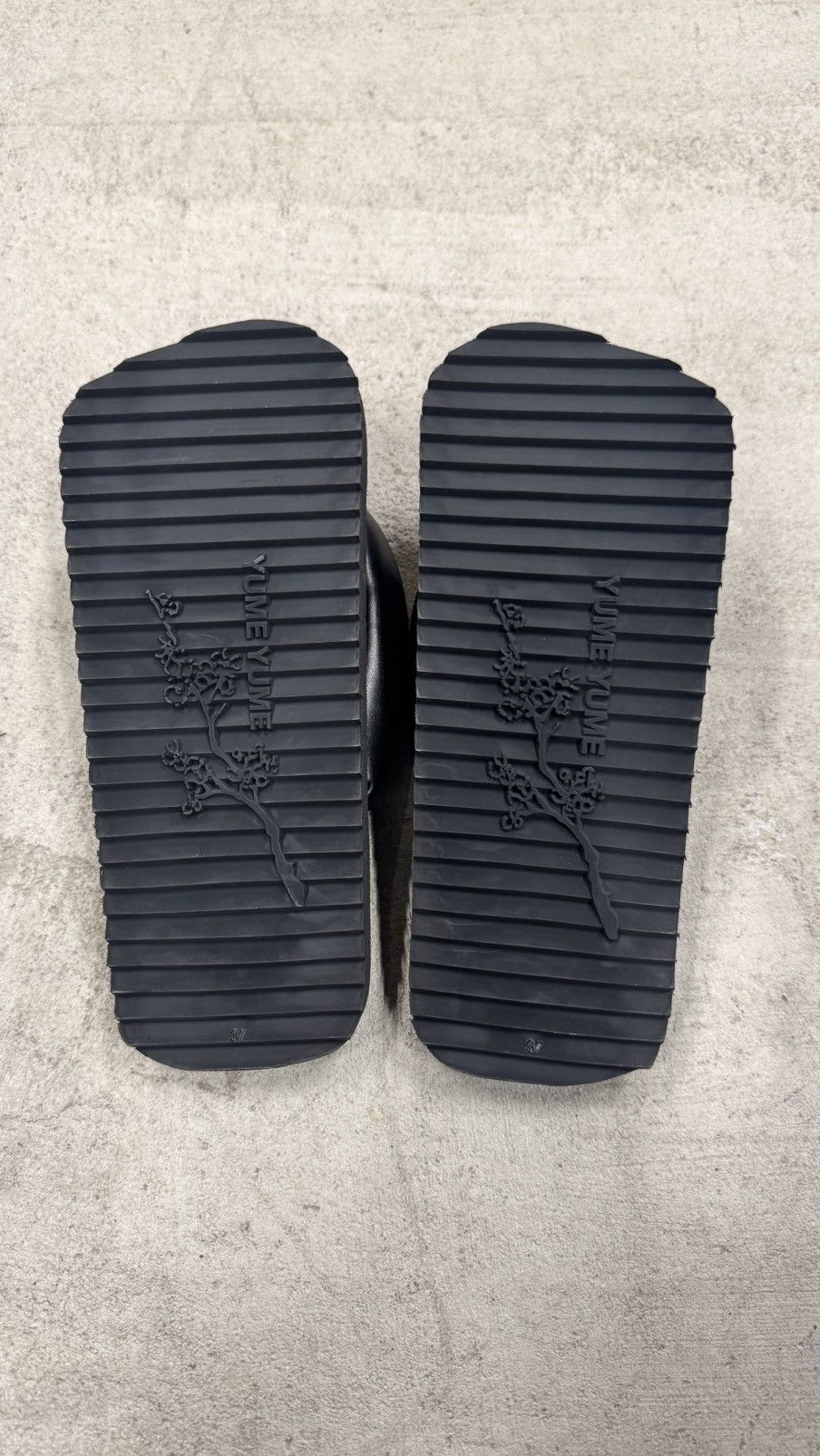 YUME YUME Black Suki Flip Flop by YUME YUME Size US 5 / EU 37 - 3 Thumbnail