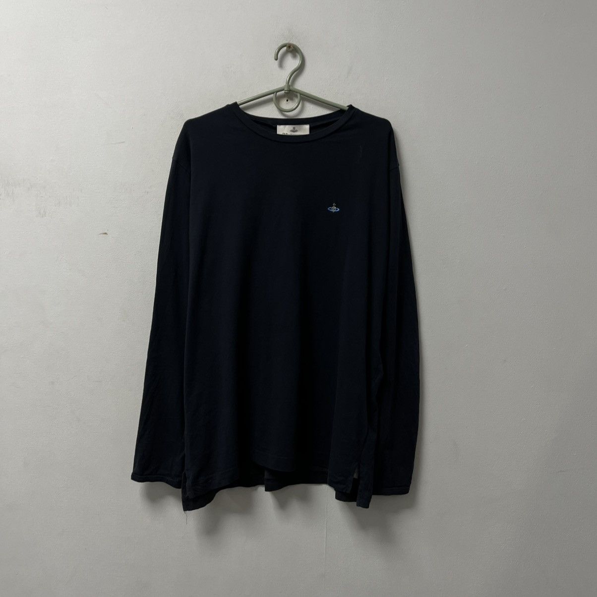 Vivienne Westwood Mens Vivienne Westwood Longsleeve T-shirt basic logo luxury Size US XL / EU 56 / 4 - 1 Thumbnail