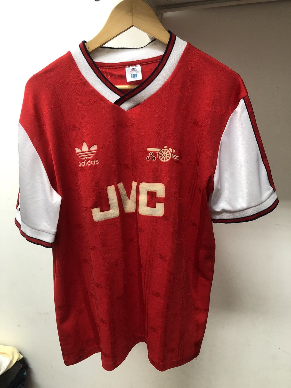 Adidas × Vintage Adidas x Arsenal x JVC Size US M / EU 48-50 / 2 - 1 Thumbnail