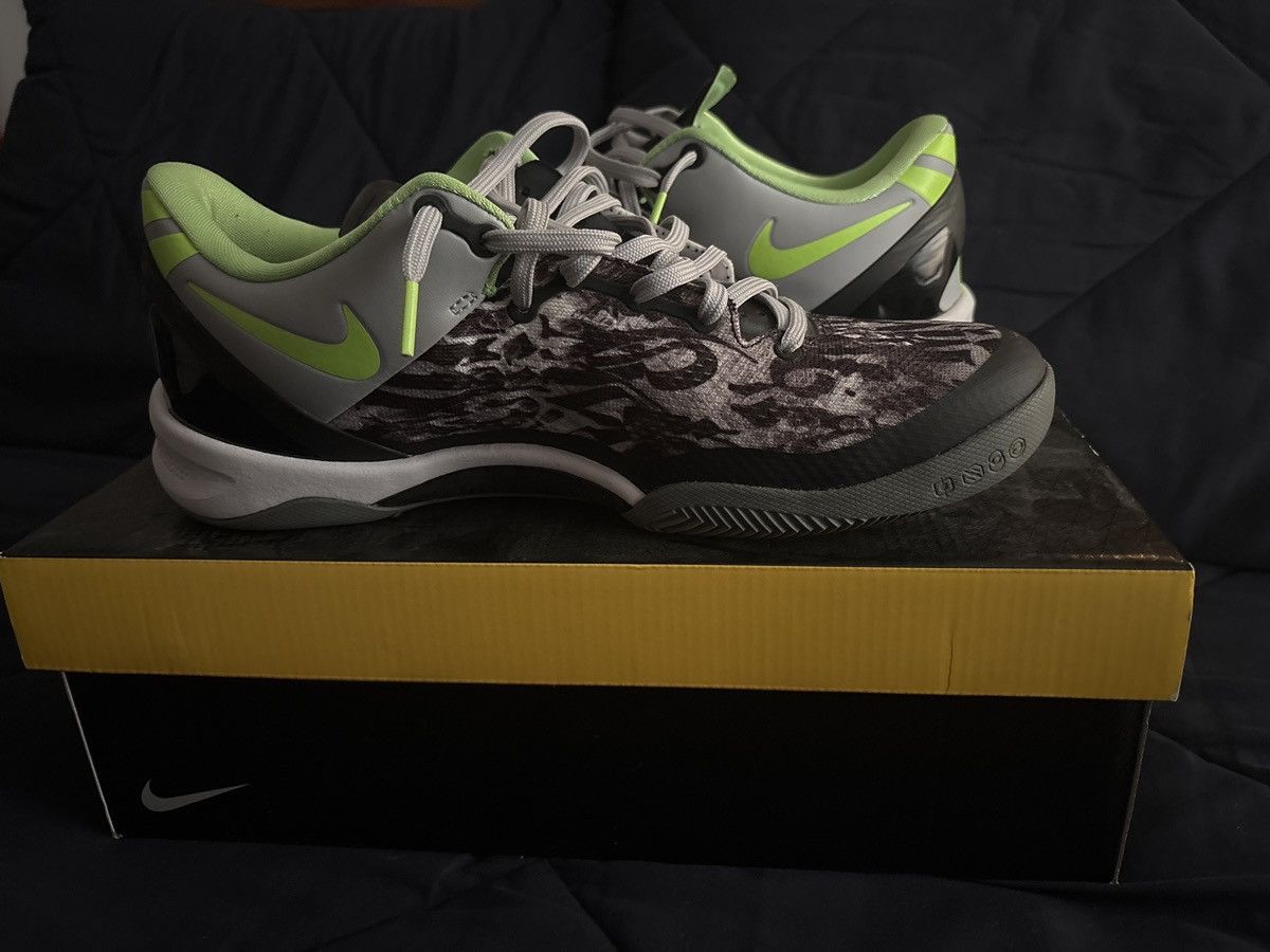 Nike Kobe 8 - Graffiti Size US 9.5 / EU 42-43 - 4 Thumbnail