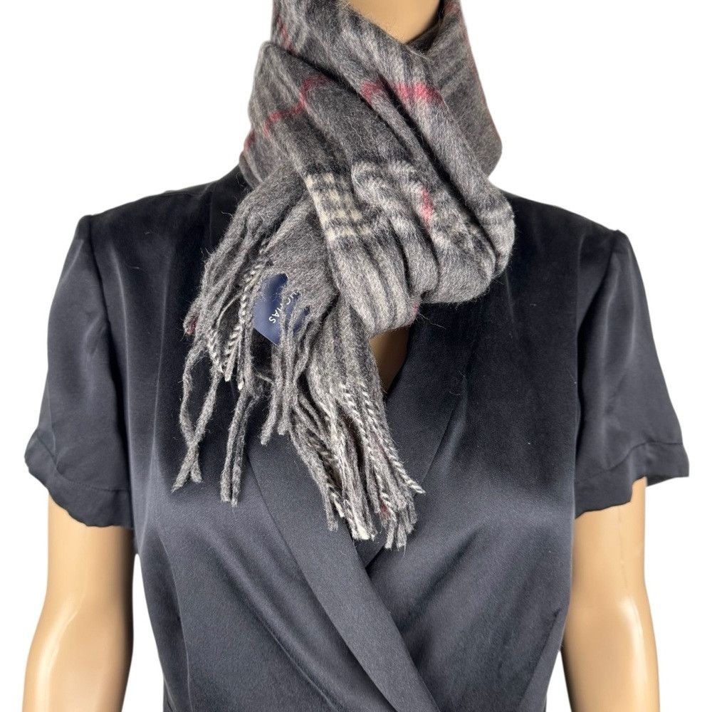 Grant Thomas NWT New Grant Thomas 100% Cashmere Grey Plaid Scarf Made In Size ONE SIZE - 3 Thumbnail