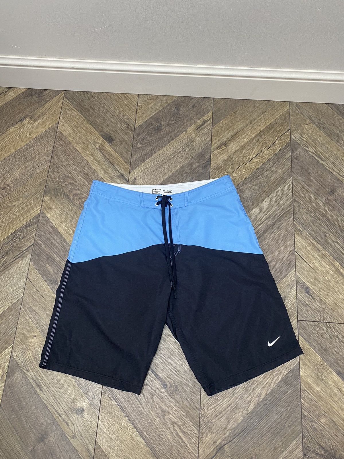 Nike × Vintage Vintage Bermuda Boardshort Nike shorts Size US 32 / EU 48 - 2 Thumbnail
