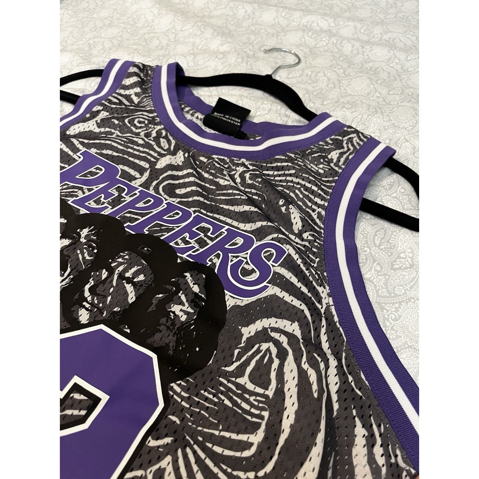 Other Red Hot Chili Peppers Unlimited Love Tour '22 Jersey Medium Size US M / EU 48-50 / 2 - 7 Thumbnail