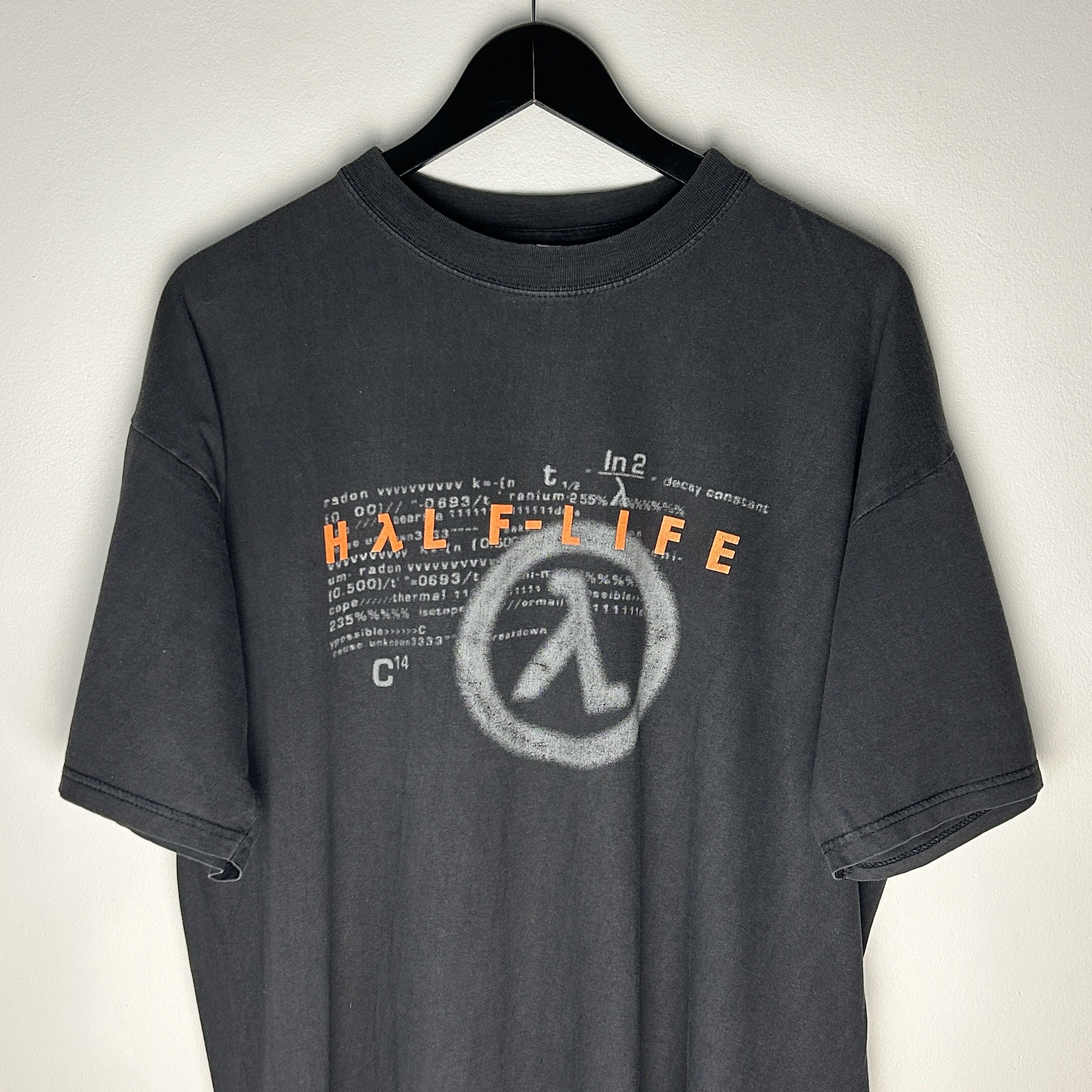 Vintage Vintage Half-Life 1998 Game T-shirt Size US XL / EU 56 / 4 - 2 Thumbnail