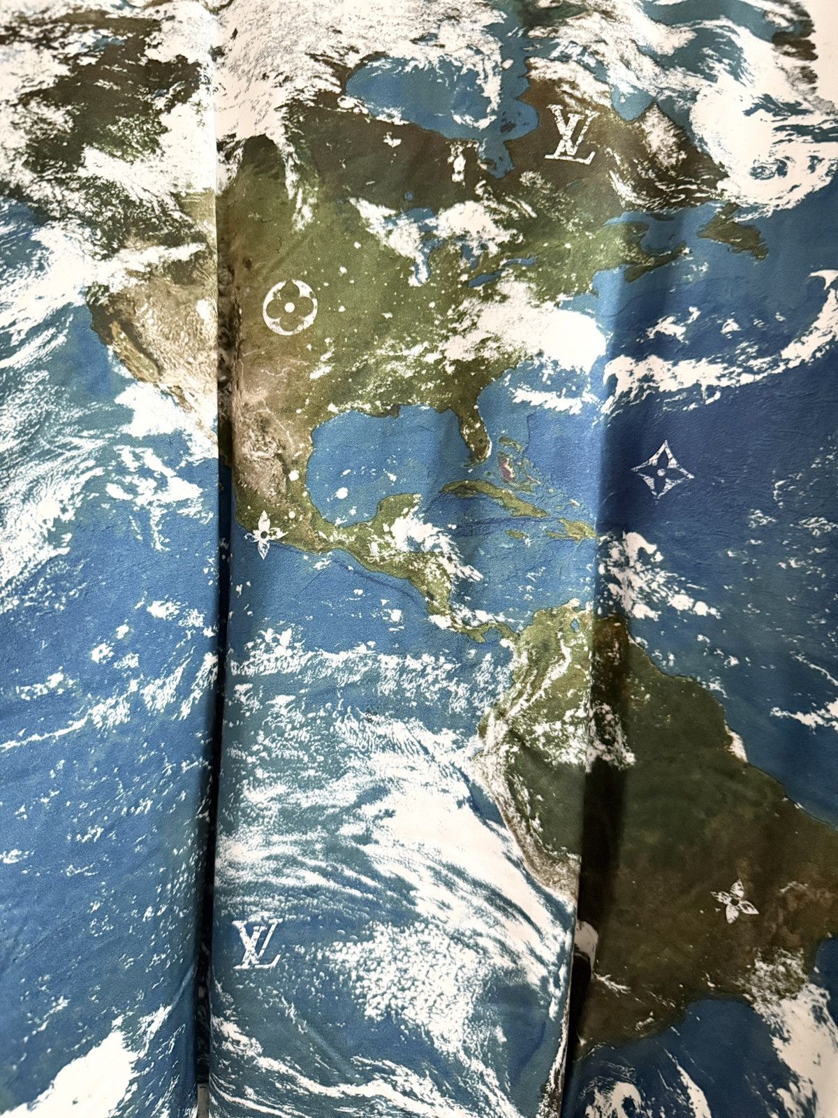 Louis Vuitton ARCHIVAL! Ss25 Louis Vuitton Earth Map Silk Bomber Jacket Size US XL / EU 56 / 4 - 8 Thumbnail
