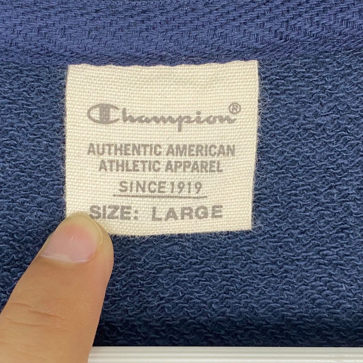 Vintage Vintage Champion Maryland Sweatshirt Crewneck Navy Blue Sz L Size US L / EU 52-54 / 3 - 6 Thumbnail