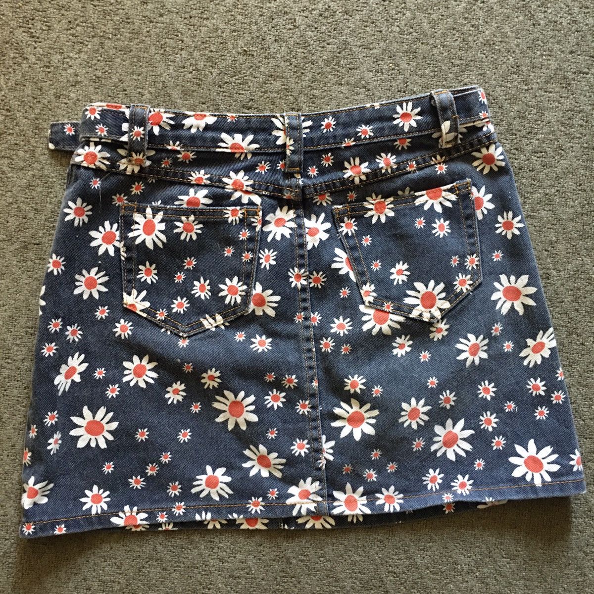 Miu Miu Miu Miu Denim Cotton Jeans Floral Mini Skirt Size M Size 28" / US 6 / IT 42 - 2 Thumbnail