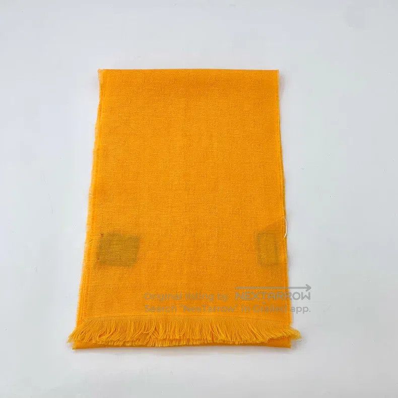 Gucci Gucci Yellow logo old flower dark pattern full print wool Size ONE SIZE - 1 Thumbnail