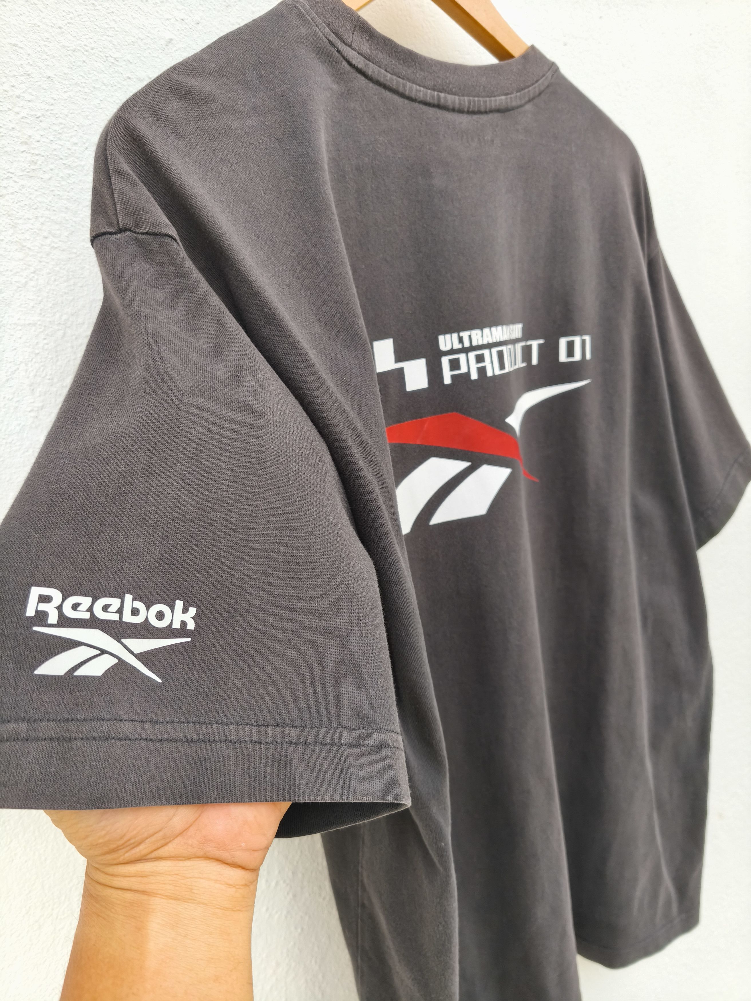 Reebok 🔥 Vintage Reebok t shirt sun faded tees Size US L / EU 52-54 / 3 - 2 Thumbnail